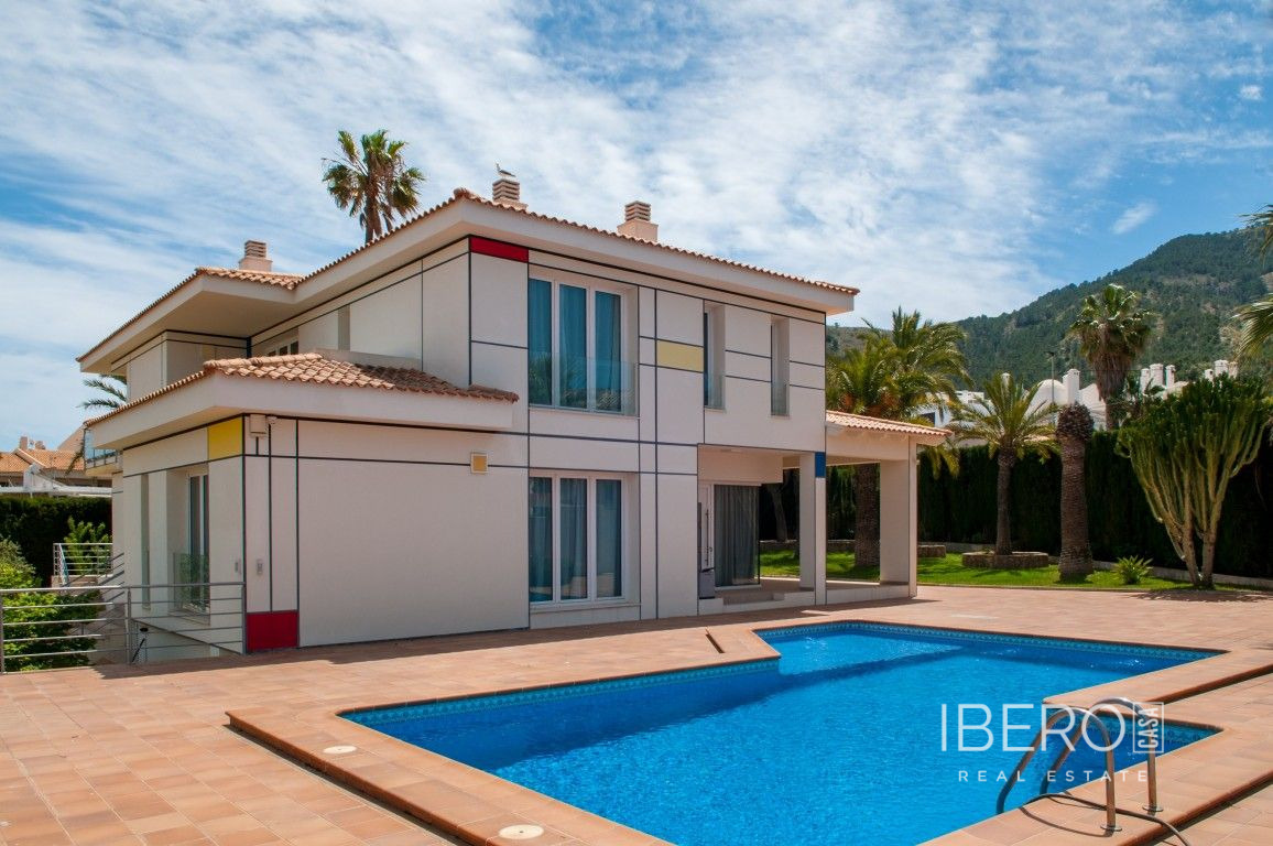 Casa 6 habitaciónes Albir