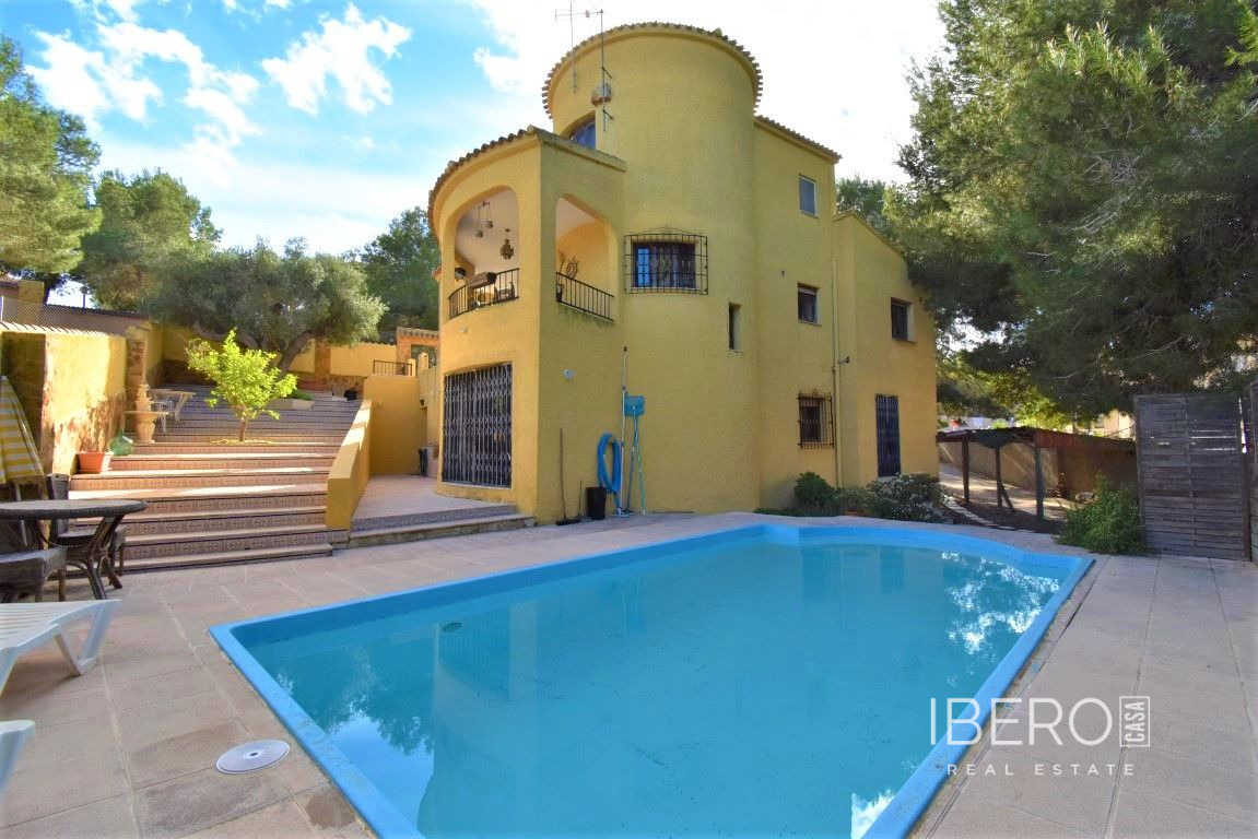 Casa 6 habitaciónes Villamartin