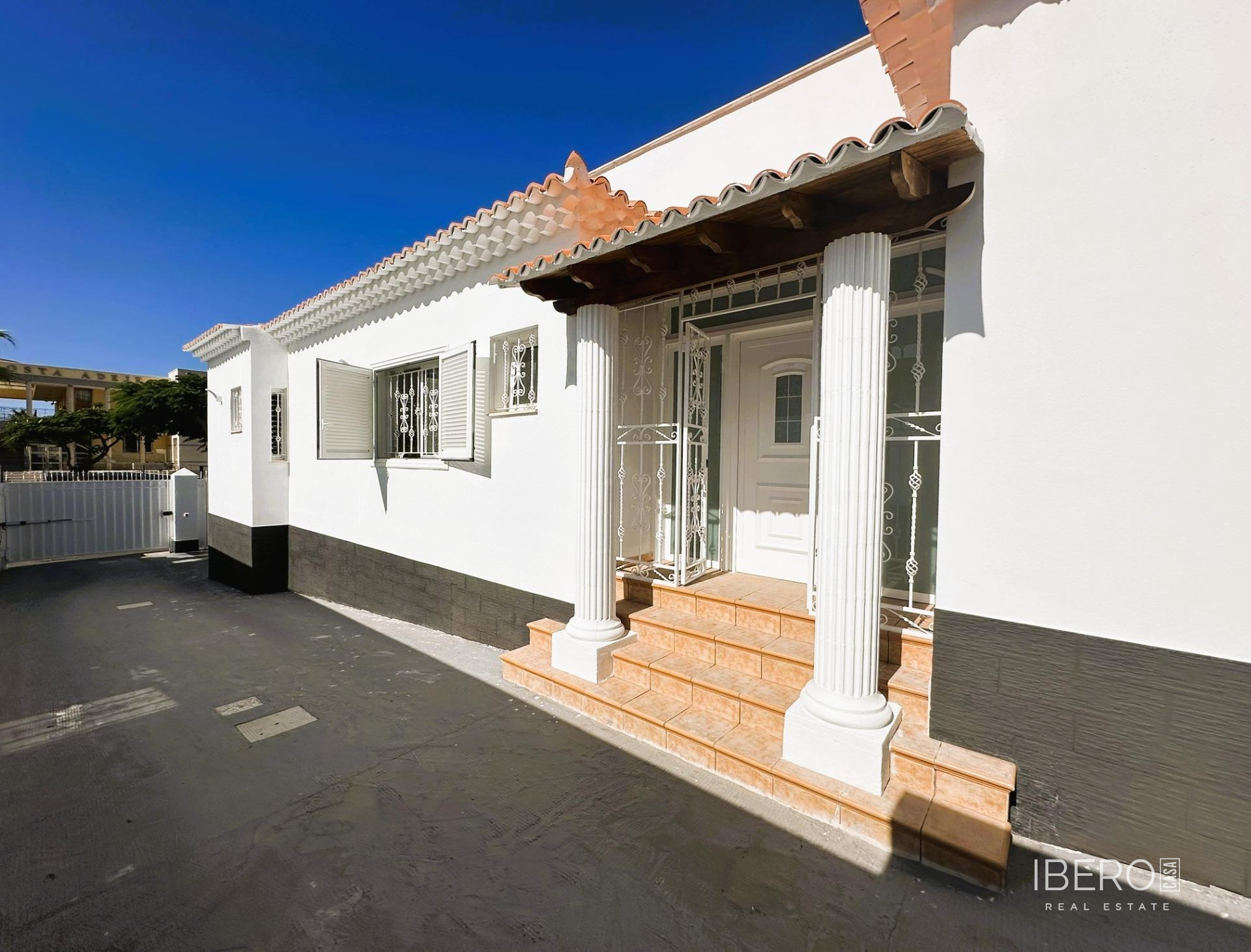 Dům 5+kk Adeje, Santa Cruz de Tenerife, Spain