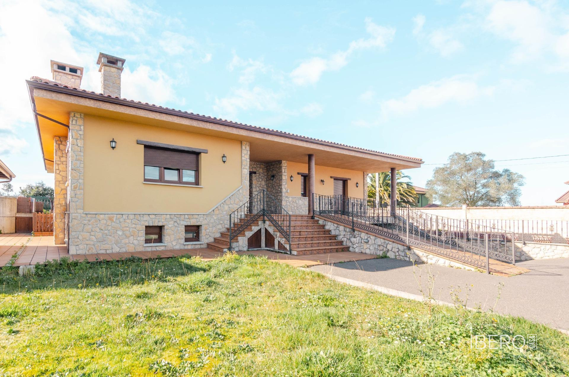 Dům 5+kk Santo Adriano, Asturias, Spain