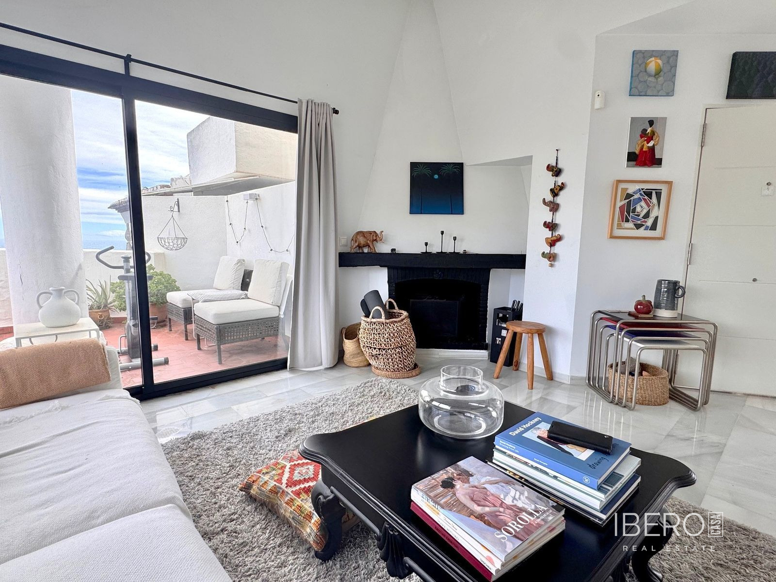 2-bedroom apartment with sea view, Calahonda