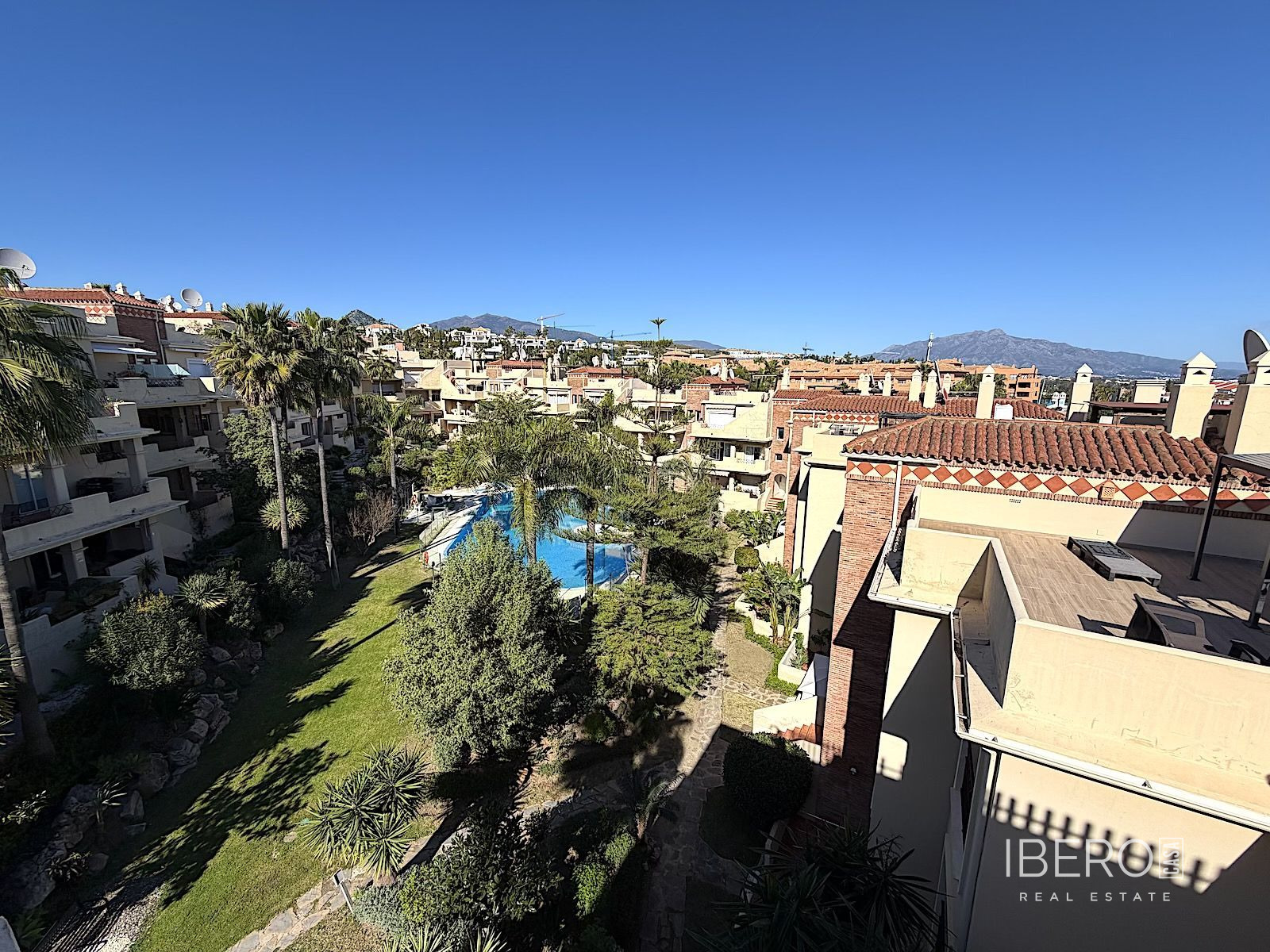 Zrekonstruovaný apartmán se 2 ložnicemi a výhledem na moře, Bel Air