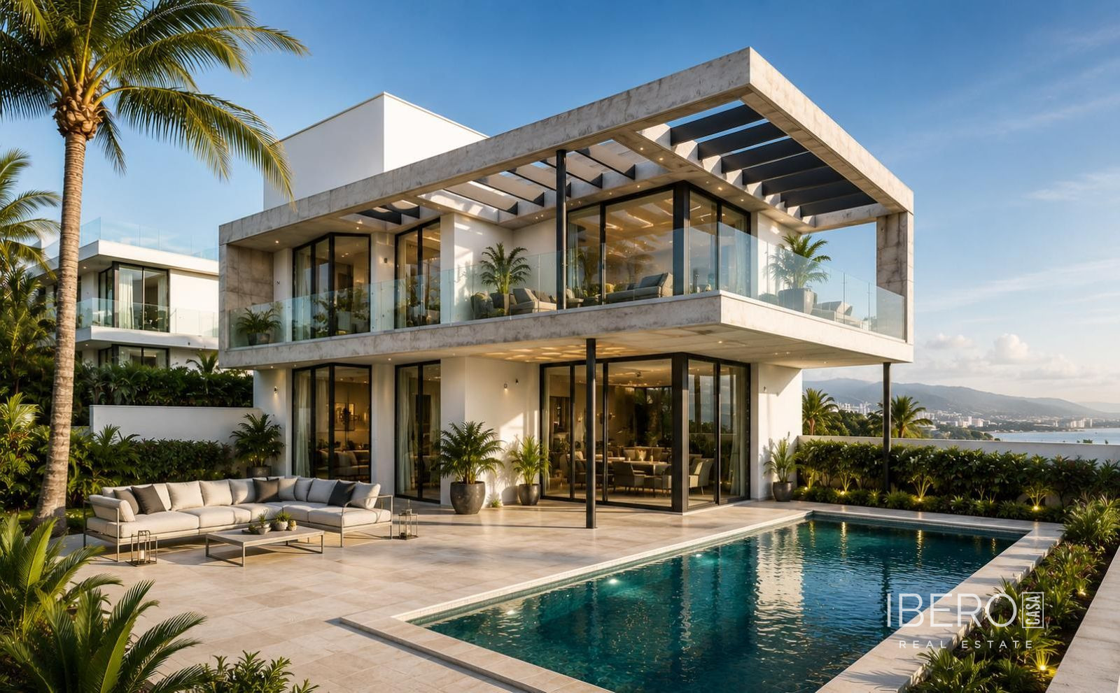 Casa de obra nueva de 4 dormitorios con vistas al mar, Nueva Andalucía
