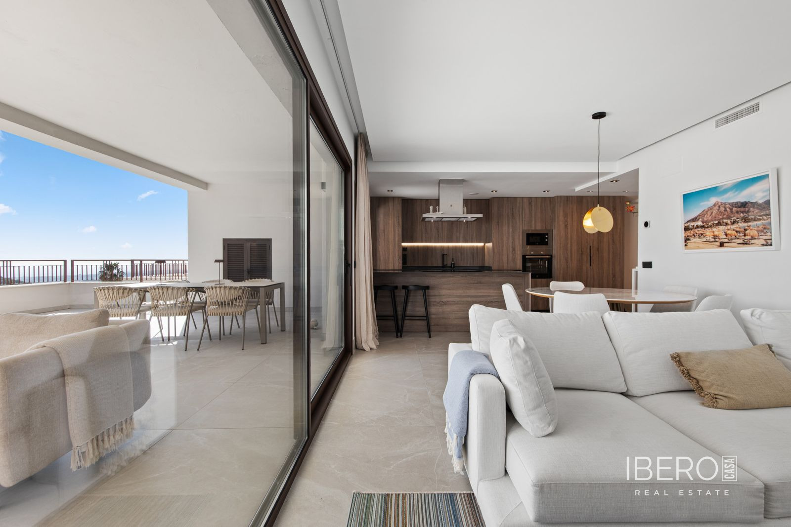 Apartamento de 3 dormitorios con vistas al mar, Istán