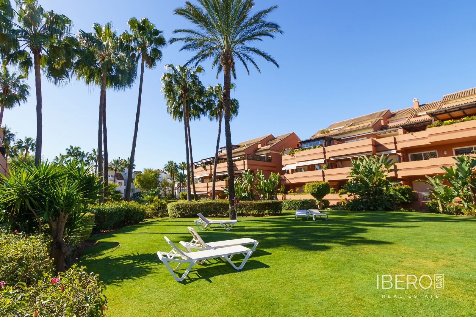 Zrekonstruovaný apartmán se 2 ložnicemi kousek od mariny, Puerto Banús