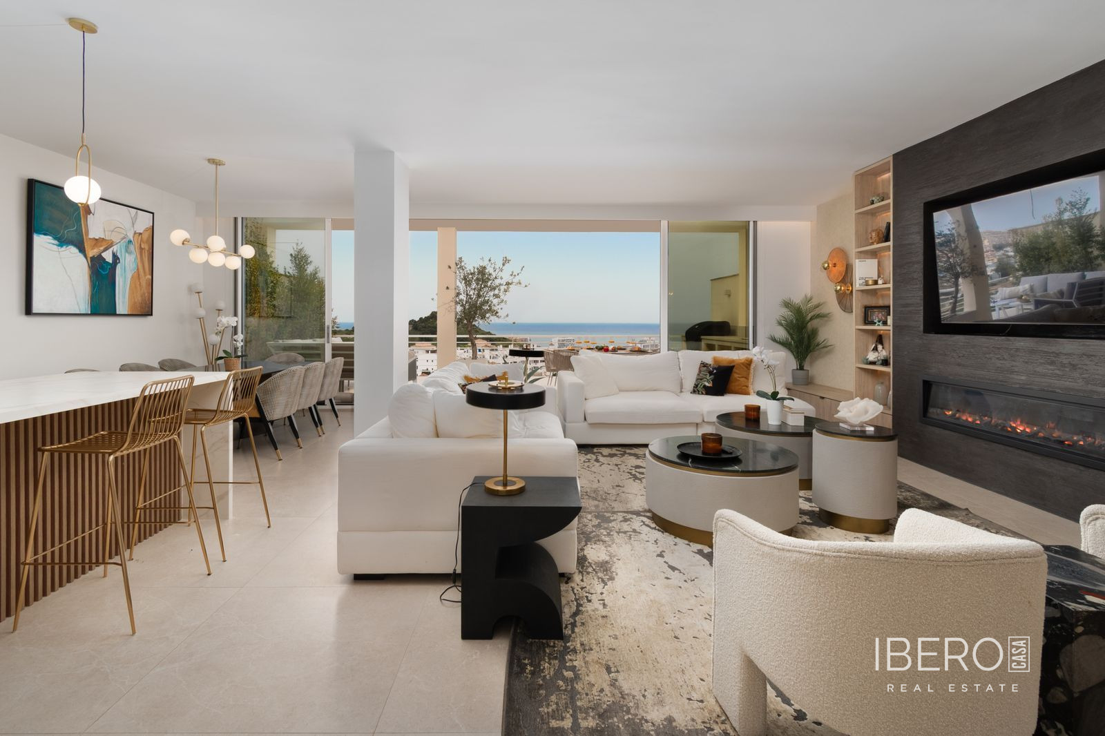 Zrekonstruovaný apartmán se 4 ložnicemi, Benalmadena