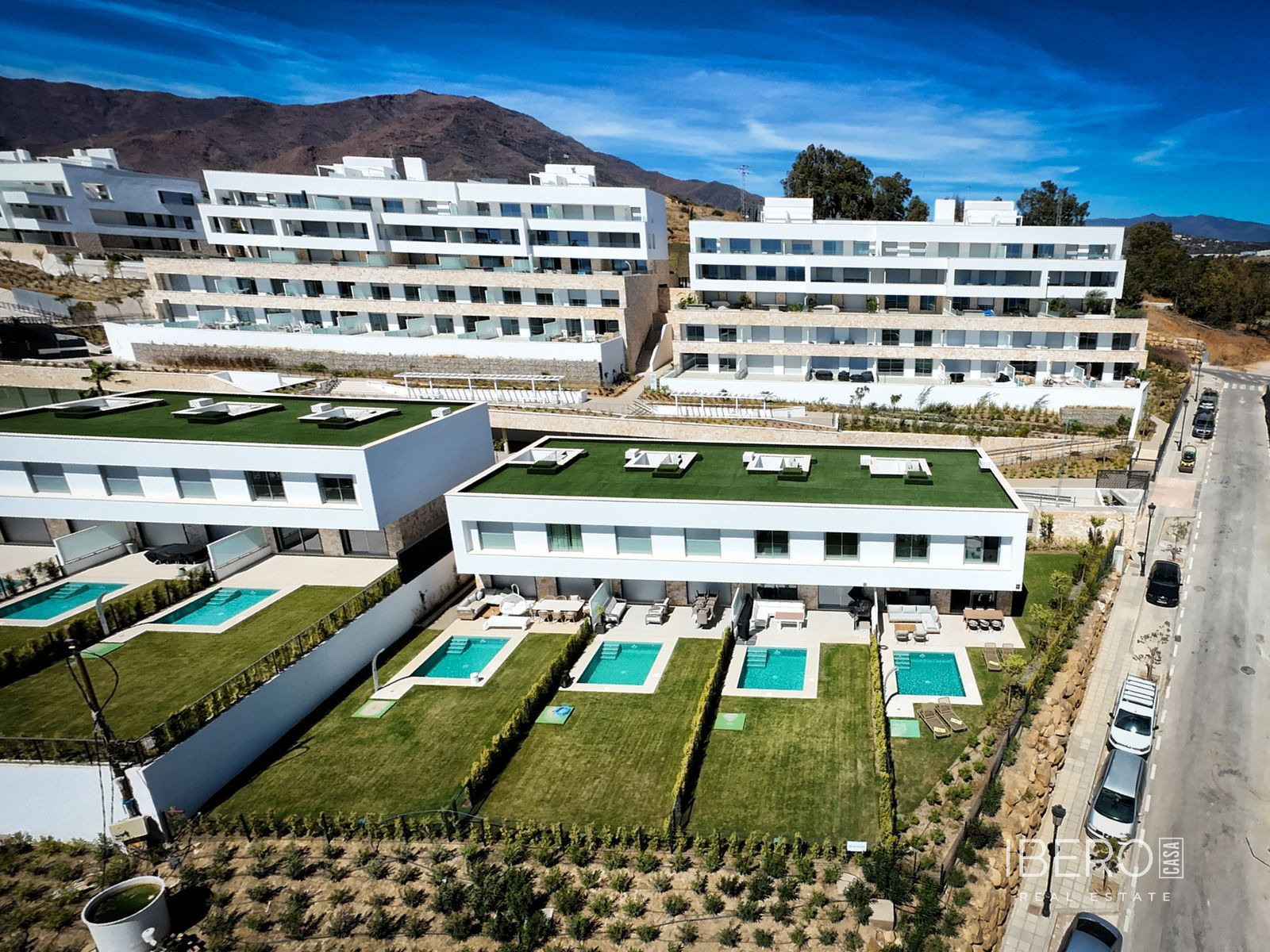 Nový dům se 4 ložnicemi a výhledem na moře, Estepona