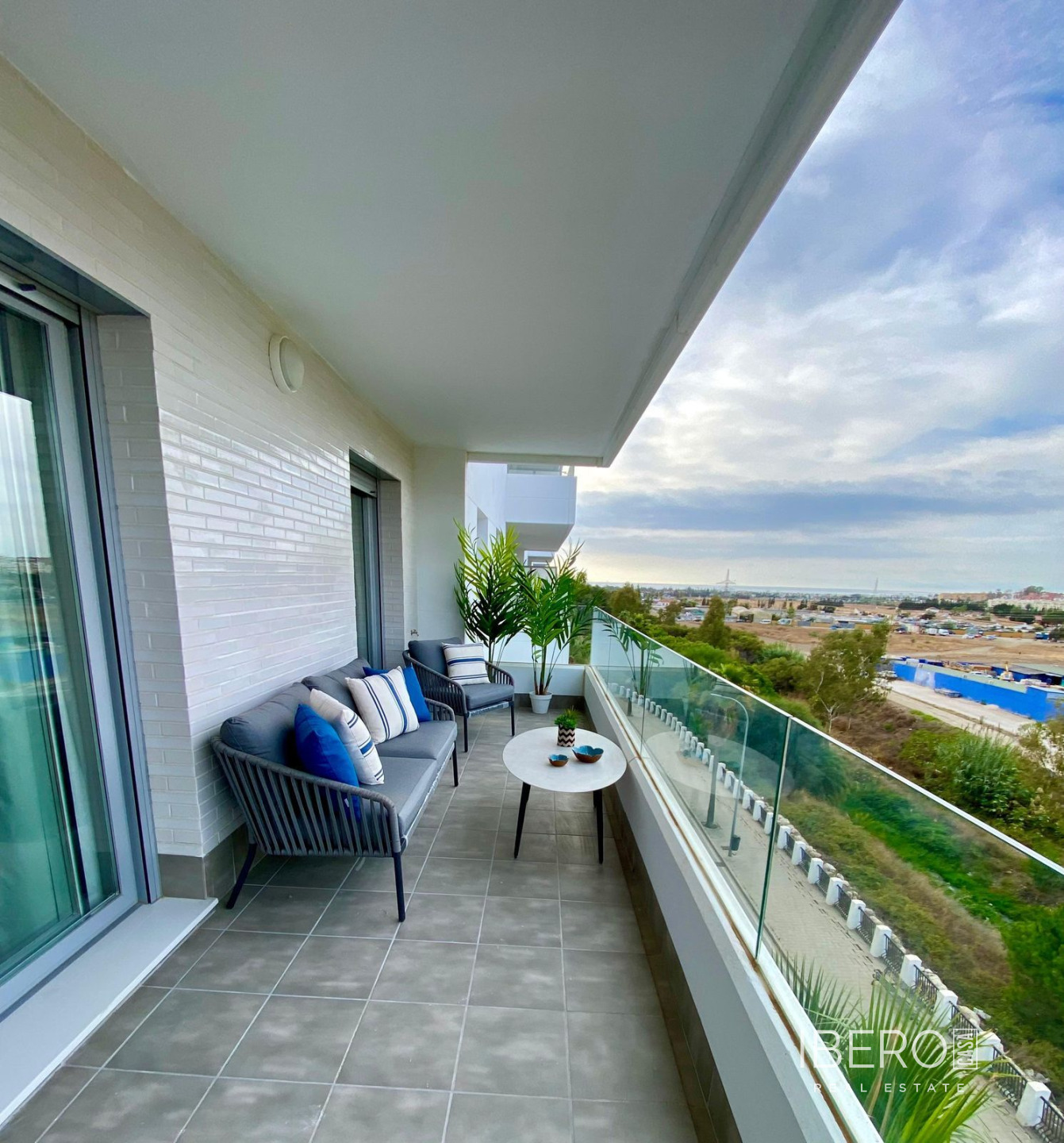 Apartmán se 3 ložnicemi a výhledem na moře, Nueva Andalucía