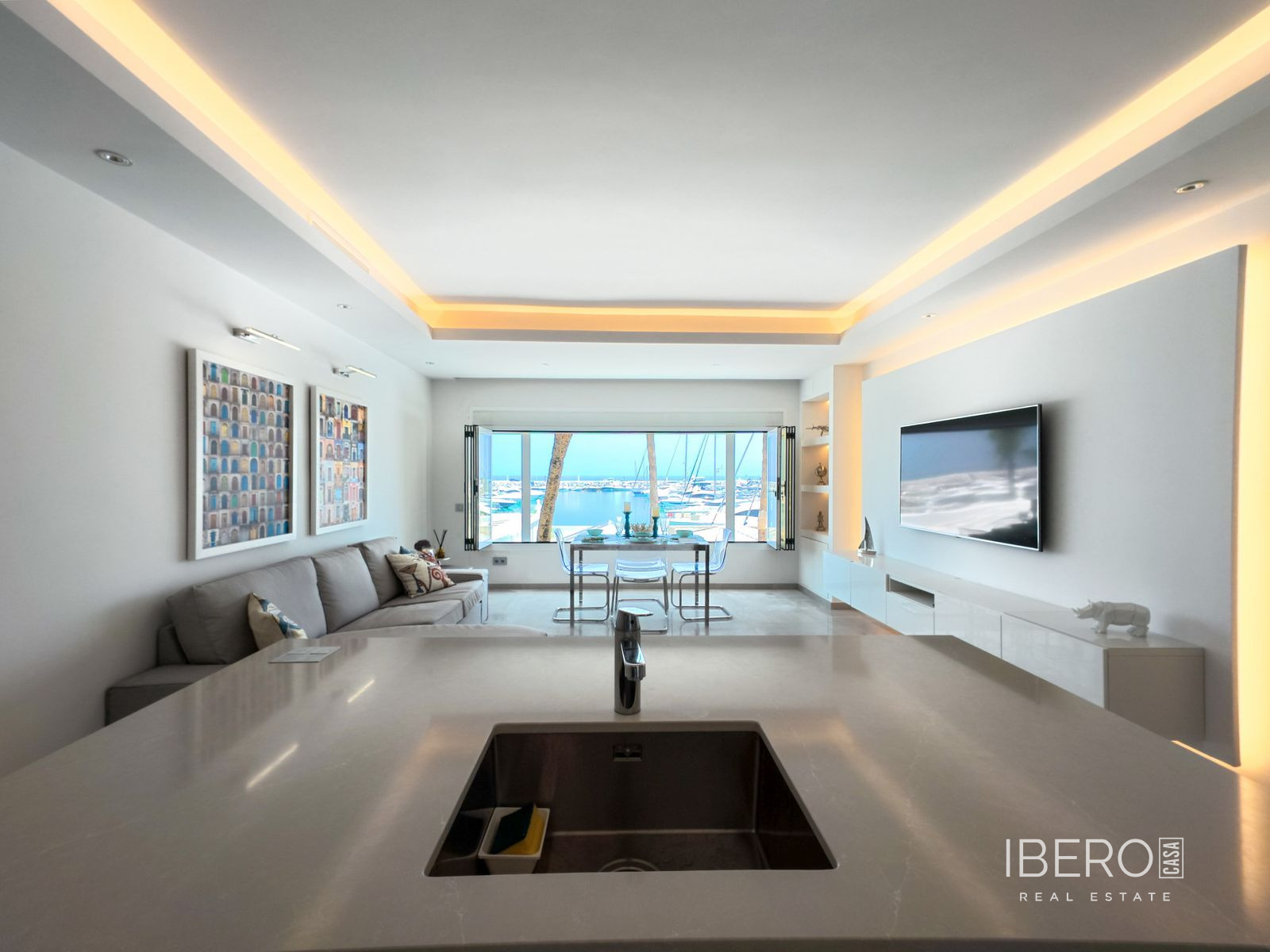 Zrekonstruovaný apartmán se 2 ložnicemi, Puerto Banús