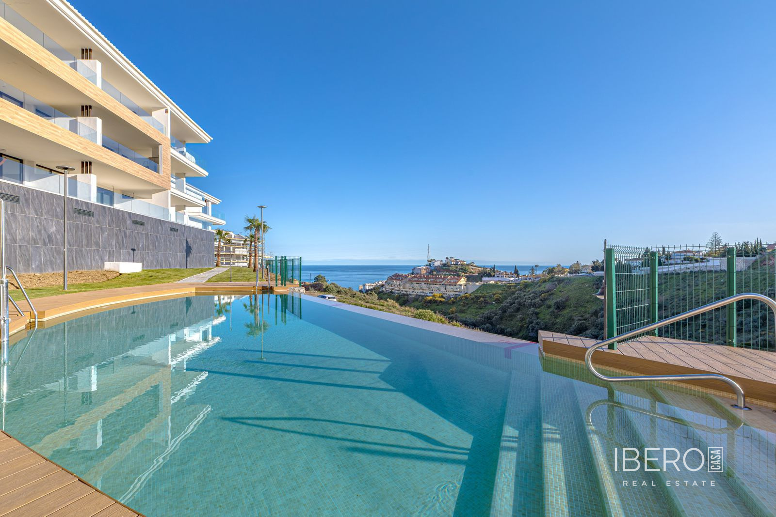 Nový apartmán se 2 ložnicemi a výhledem na moře, Fuengirola