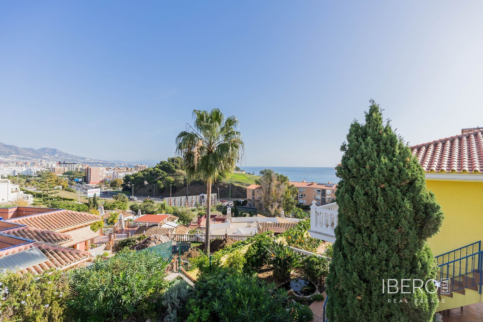 Dům se 3 ložnicemi a výhledem na moře, Fuengirola