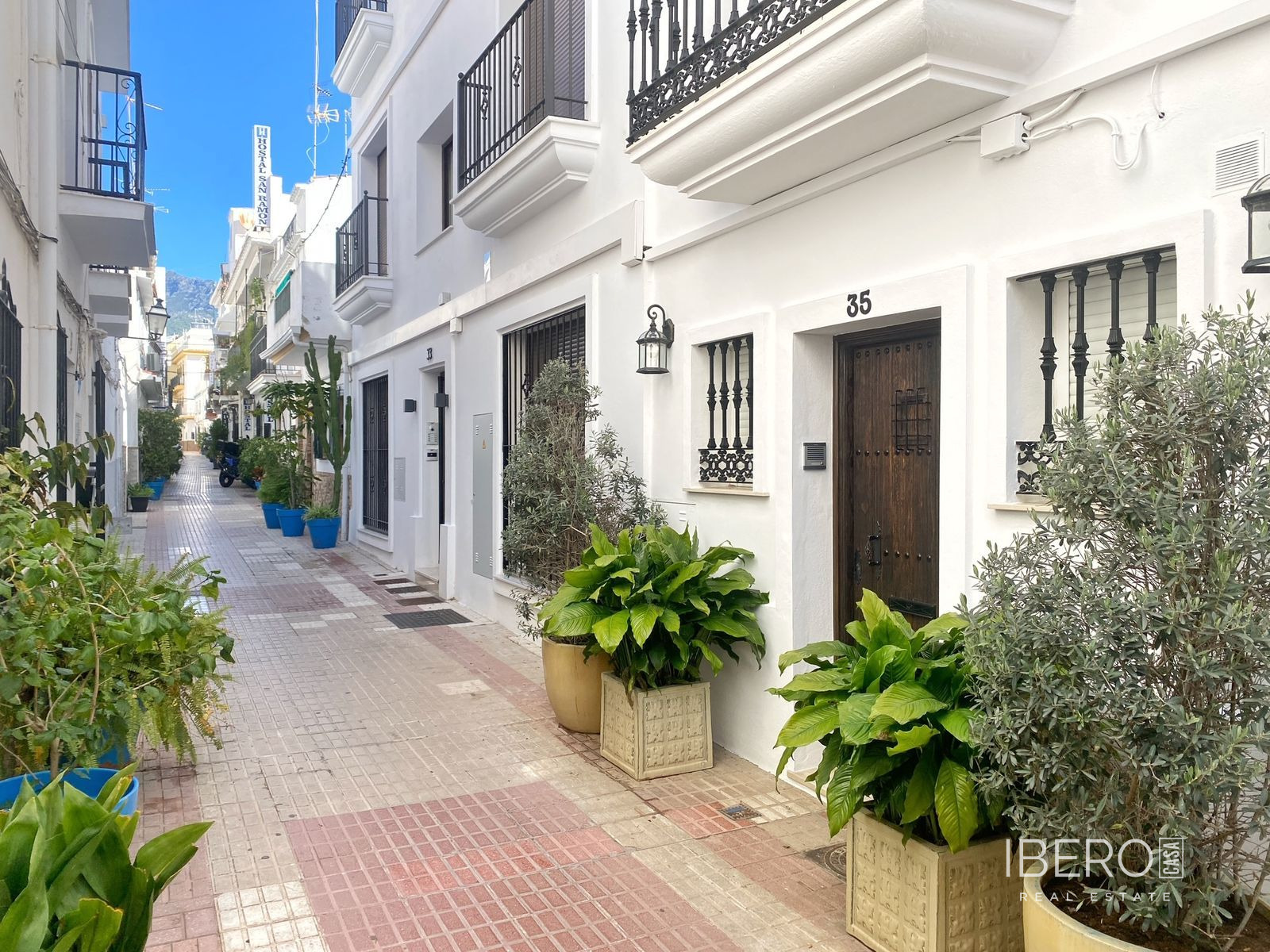Dům se 4 ložnicemi kousek od mariny, Marbella
