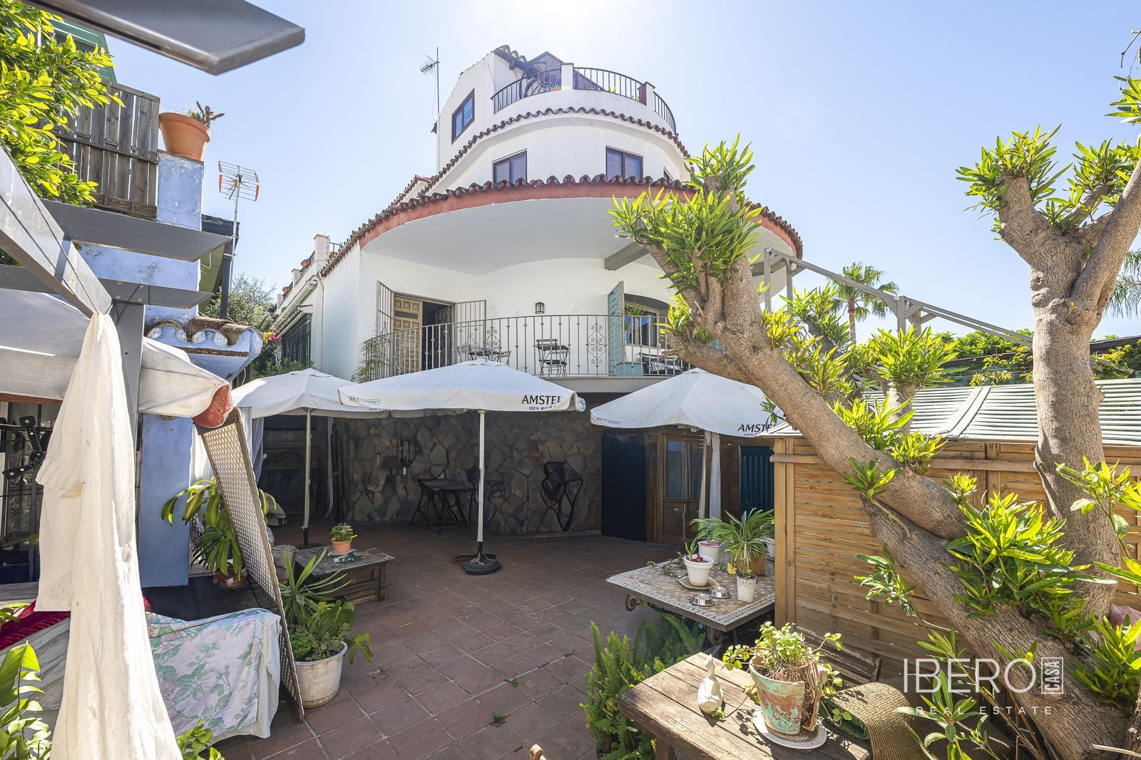 Dům se 12 ložnicemi kousek od mariny, Marbella