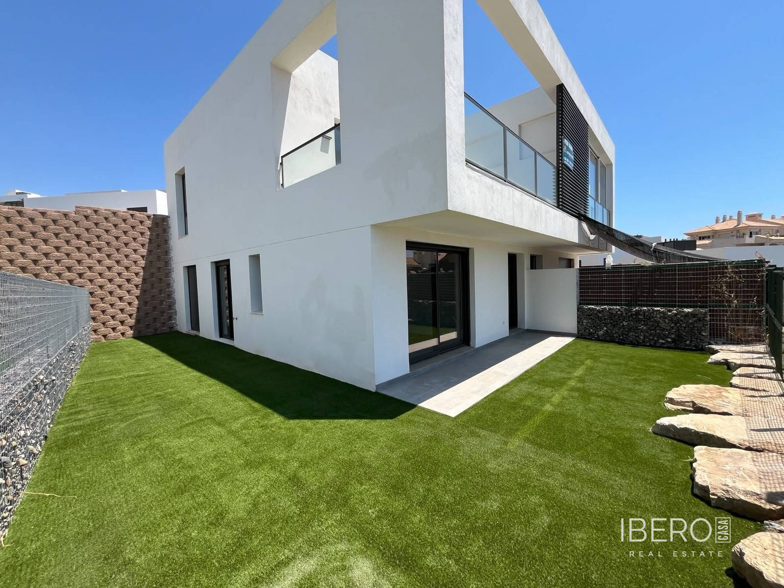 Casa de obra nueva de 3 dormitorios con vistas al mar, Riviera del Sol