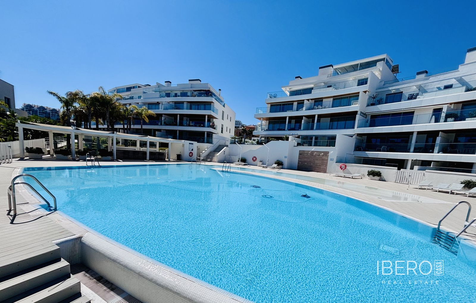 Apartmán se 3 ložnicemi a výhledem na moře, Calanova Golf