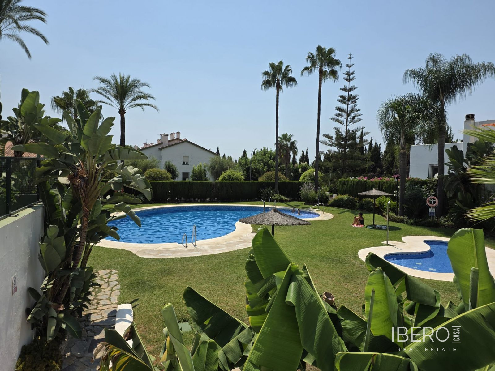 Casa reformada de 4 dormitorios con vistas al mar, Nagüeles