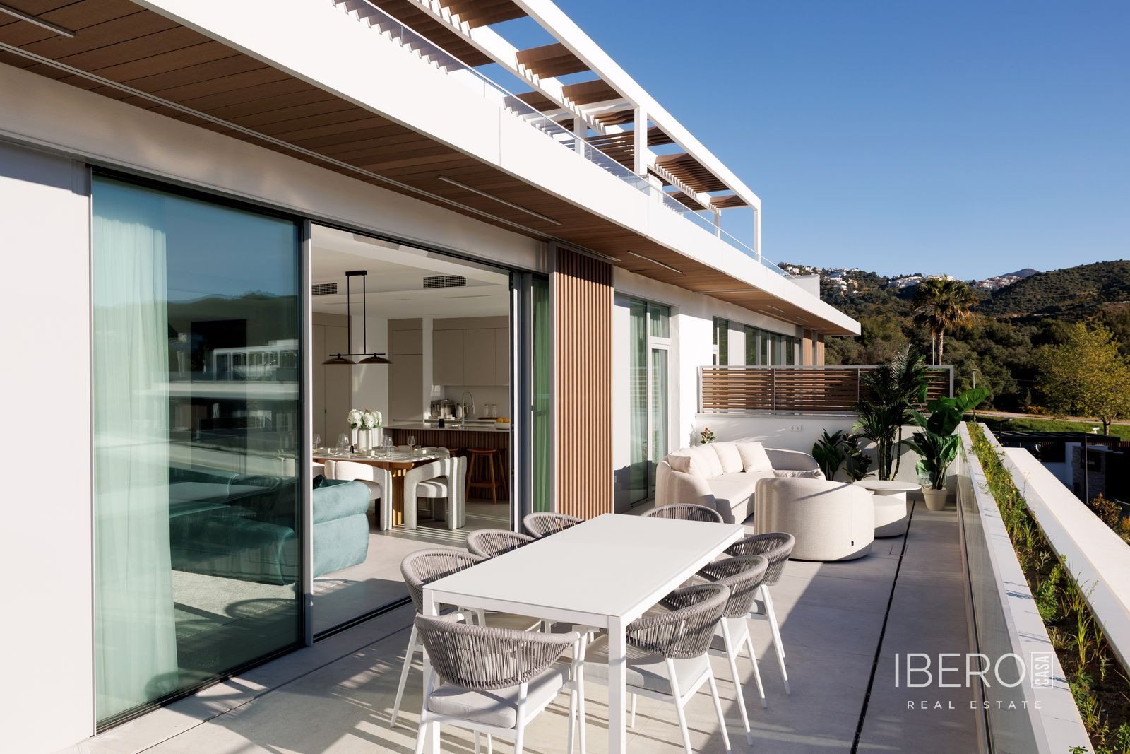 Nový apartmán se 3 ložnicemi a výhledem na moře, Marbella