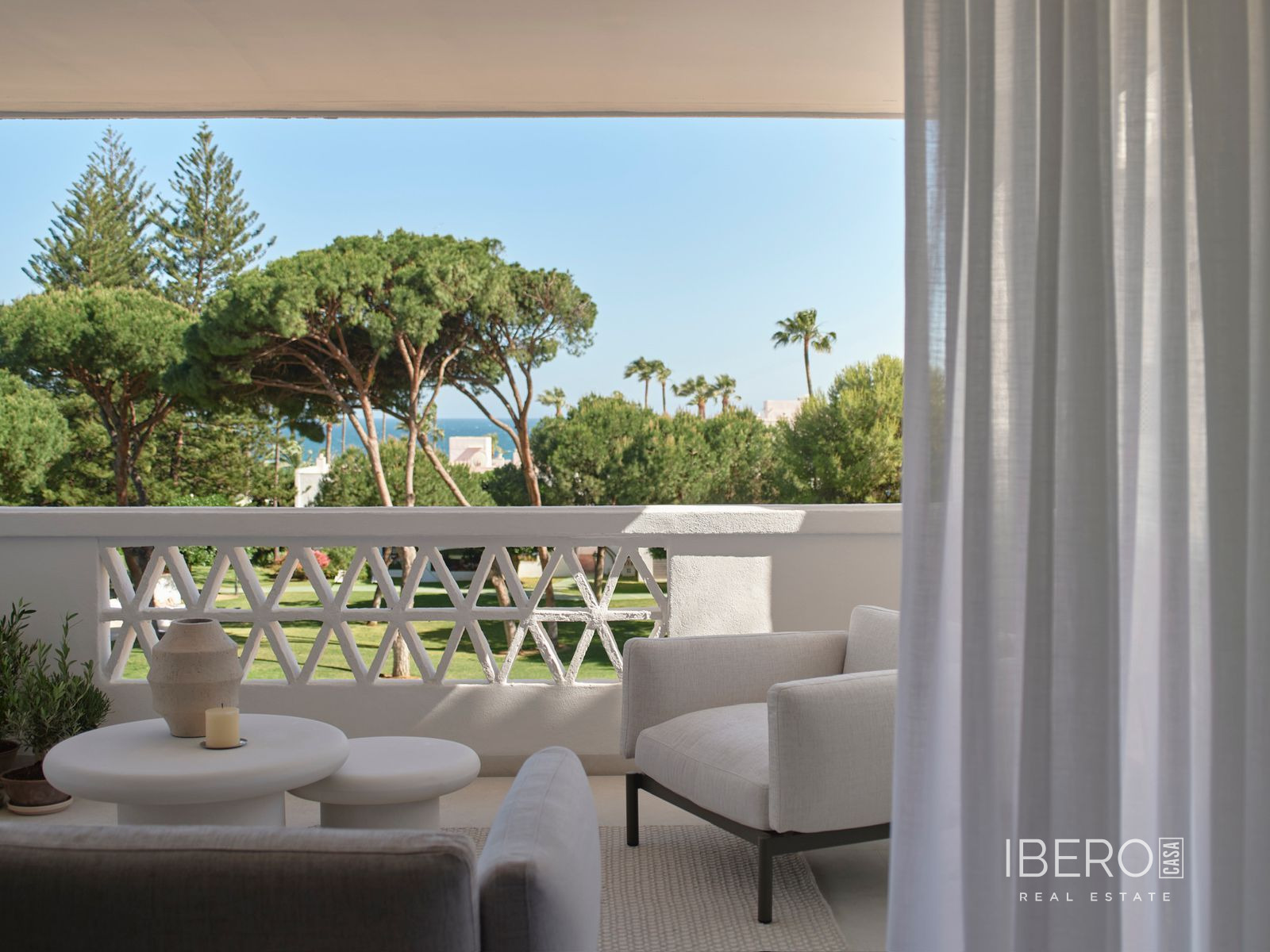 Zrekonstruovaný apartmán se 3 ložnicemi, Puerto Banús