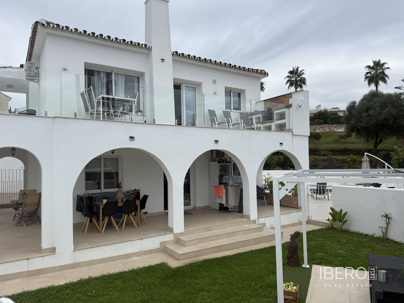 Zrekonstruovaný dům s 5 ložnicemi a krbem, Mijas