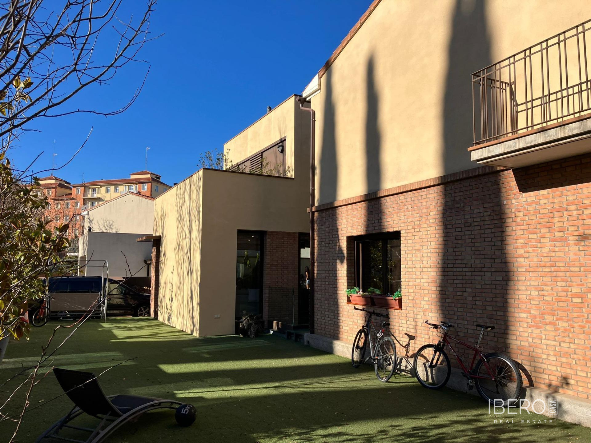 5-bedroom house, Huesca