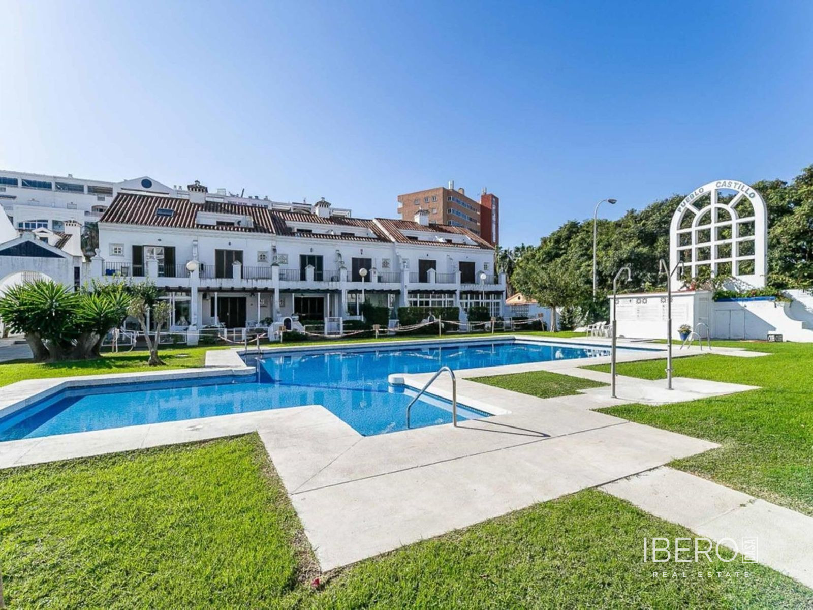 Renovation project 4-bedroom apartment with sea view, Fuengirola