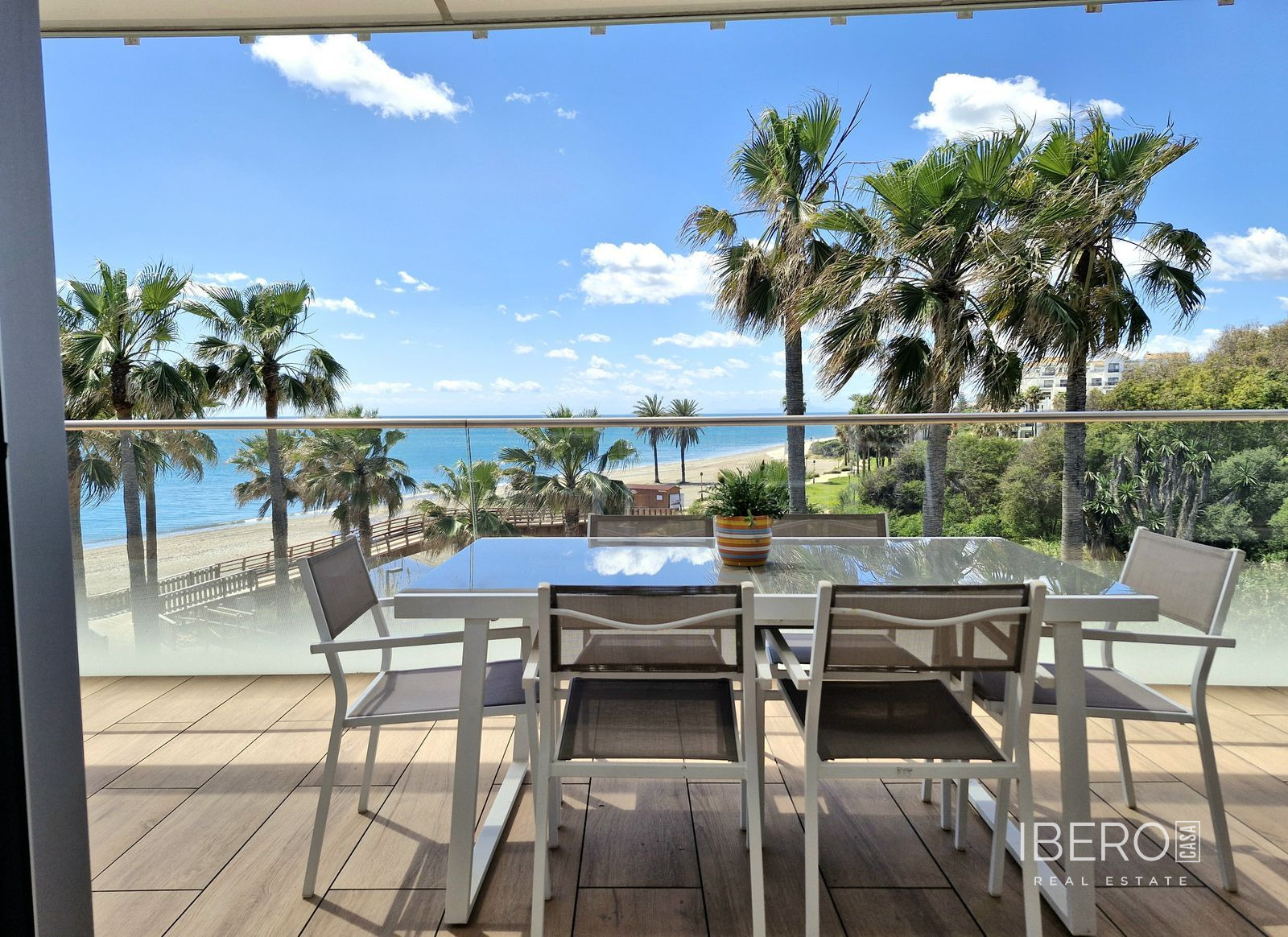 Nový apartmán se 3 ložnicemi a výhledem na moře, Estepona