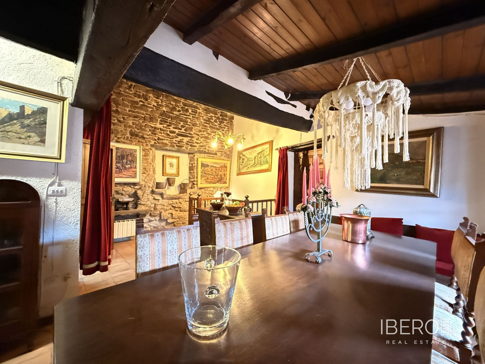 Casa de 3 dormitorios, Rupit i Pruit