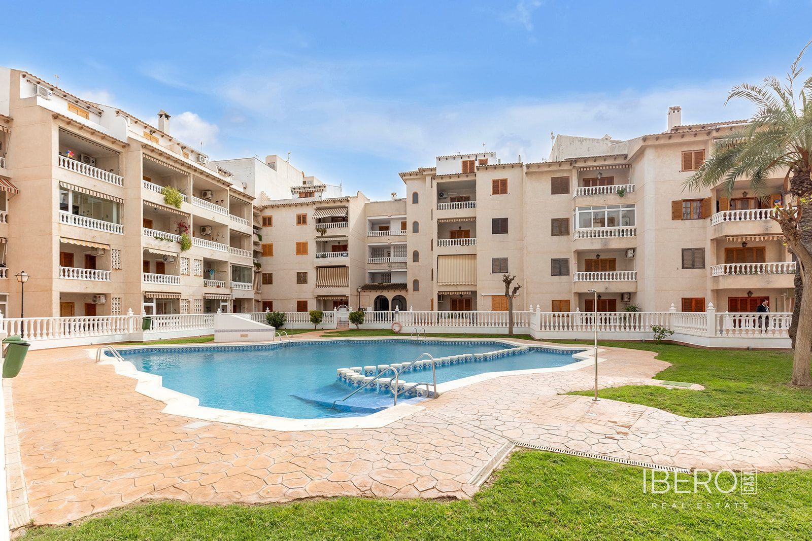 Apartmán se 4 ložnicemi a střešní terasou, Torrevieja