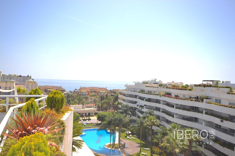 Apartmán se 4 ložnicemi kousek od mariny, Puerto Banús