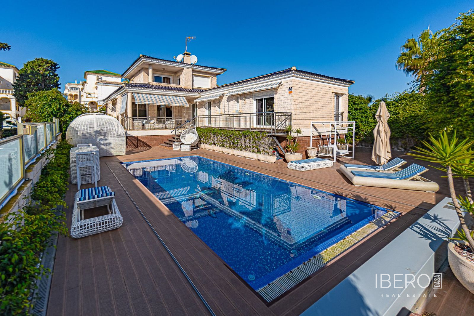 Dům s 5 ložnicemi, Torrevieja