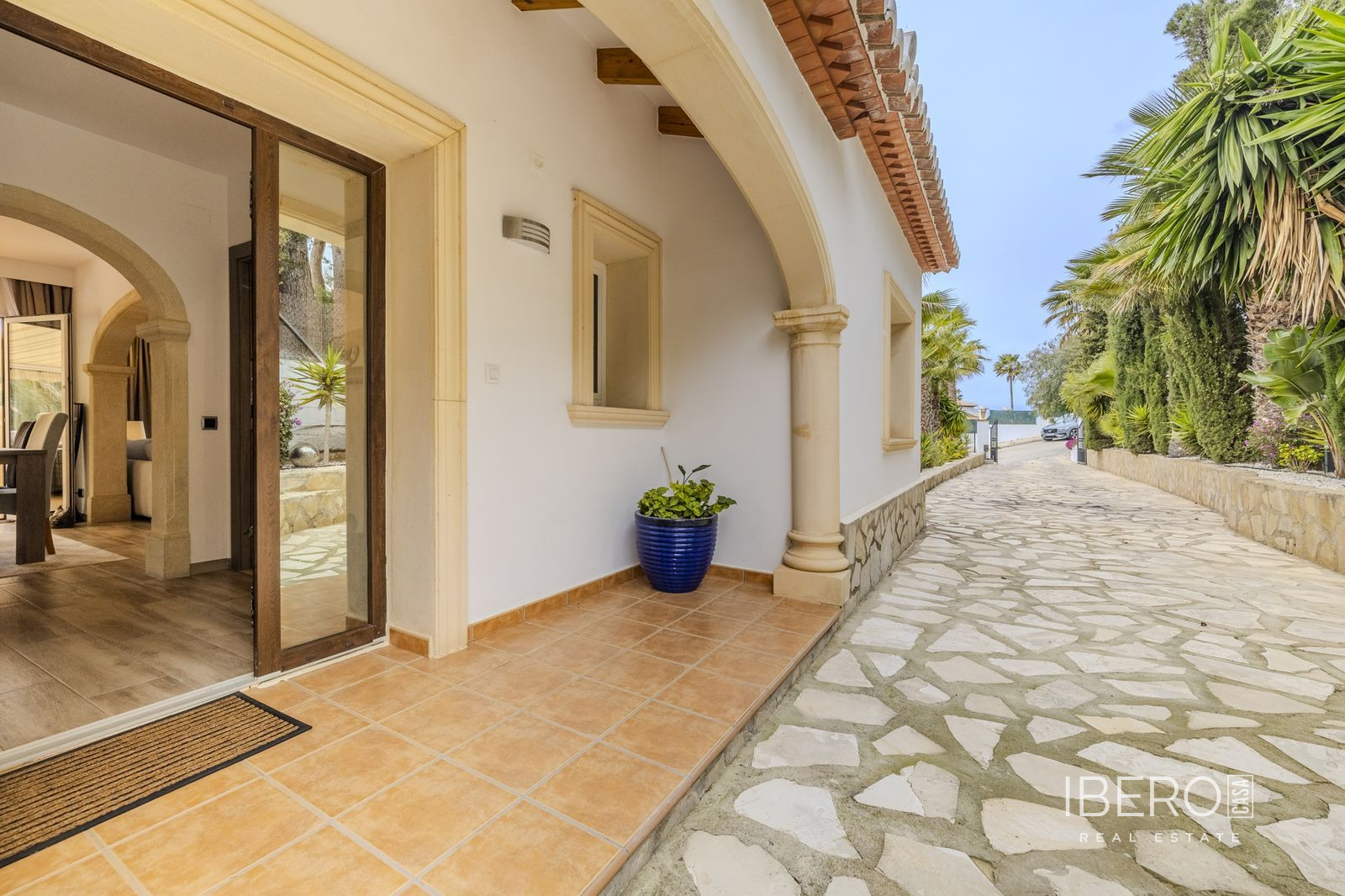 Dům s 5 ložnicemi kousek od moře, Javea