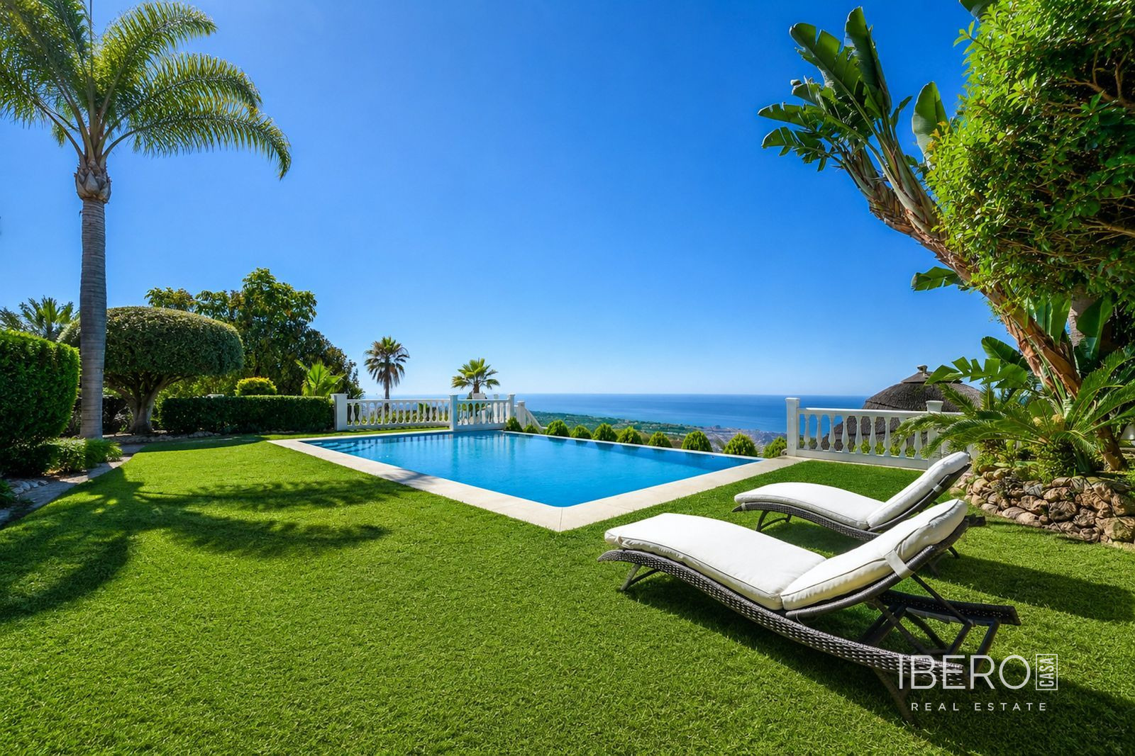 Casa de 5 dormitorios con vistas al mar, Altos de los Monteros