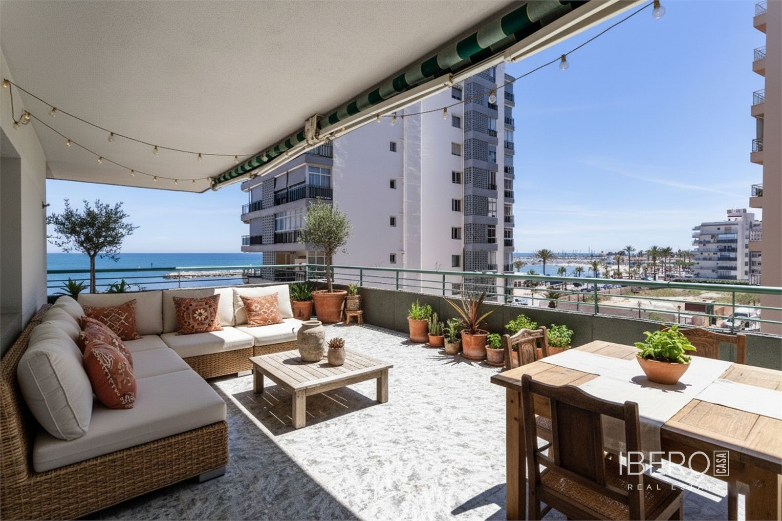 Apartmán se 4 ložnicemi a výhledem na moře, Fuengirola