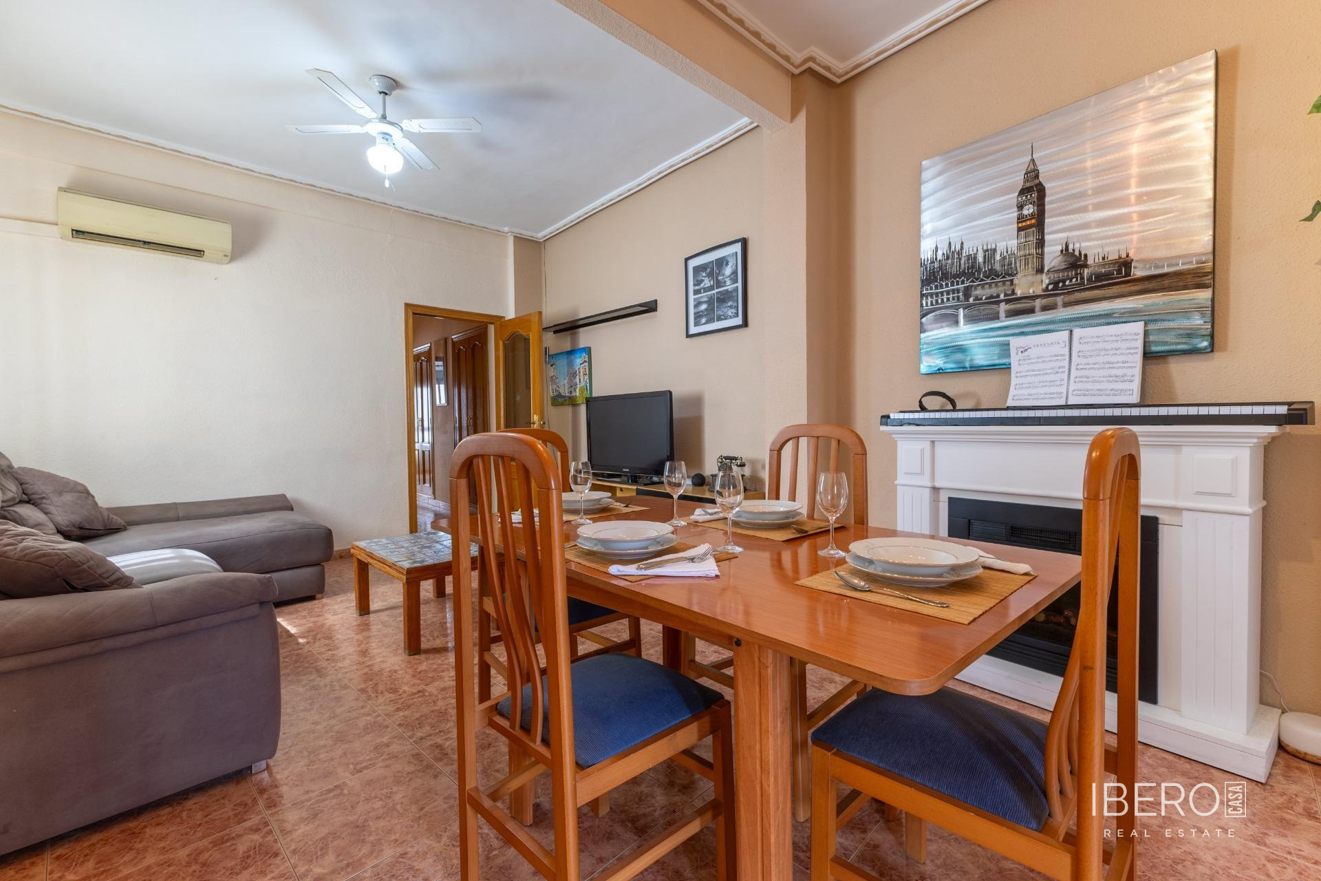Apartmán se 4 ložnicemi, Lliria