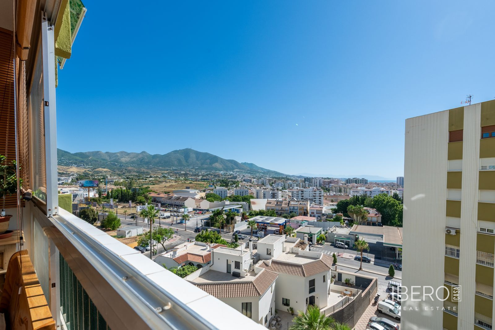 Zrekonstruovaný apartmán se 3 ložnicemi a výhledem na moře, Fuengirola
