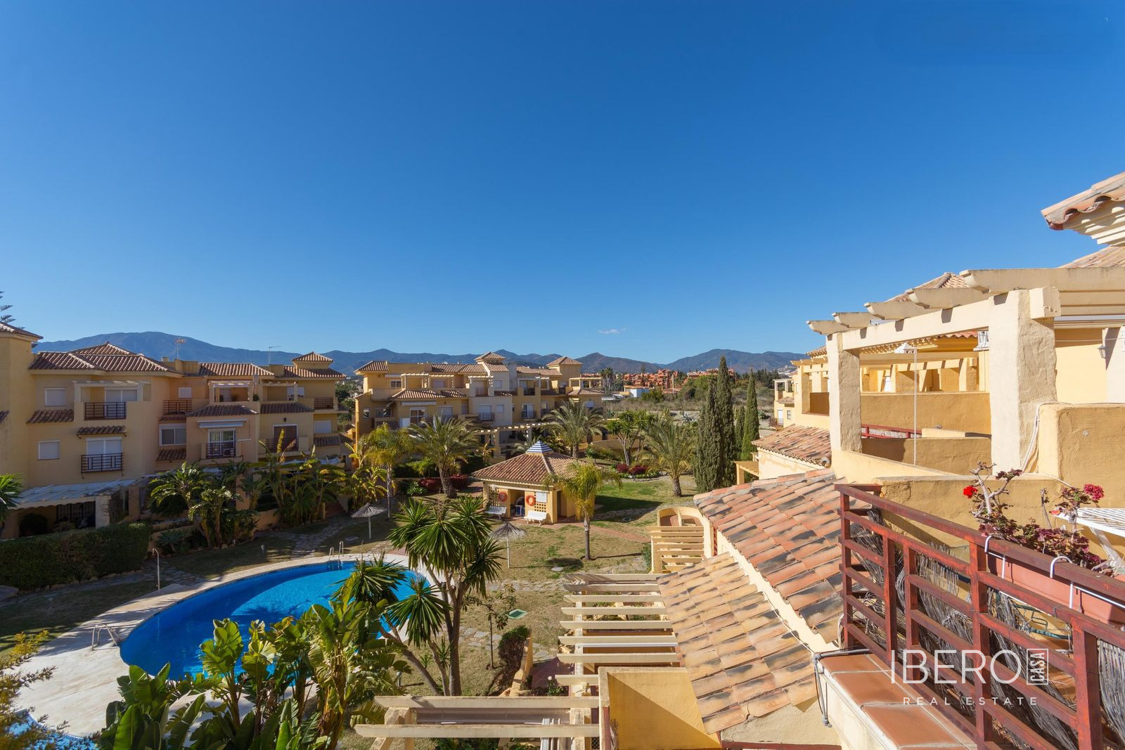 Původní dům se 4 ložnicemi a výhledem na moře, Estepona