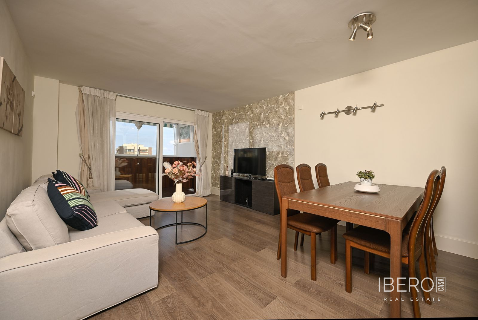 Zrekonstruovaný apartmán se 4 ložnicemi, Fuengirola