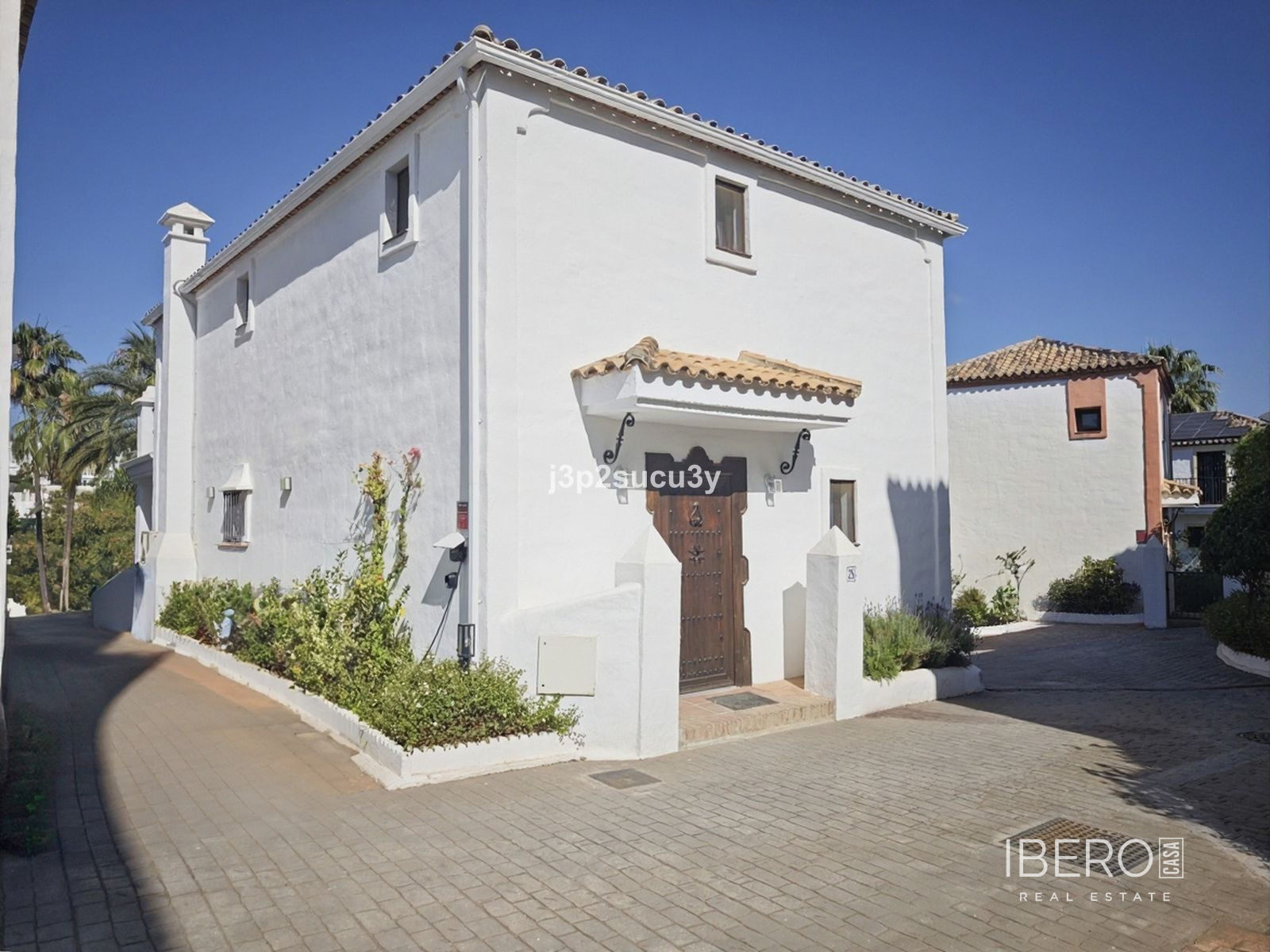 Renovated 4-bedroom house with sea view, Selwo