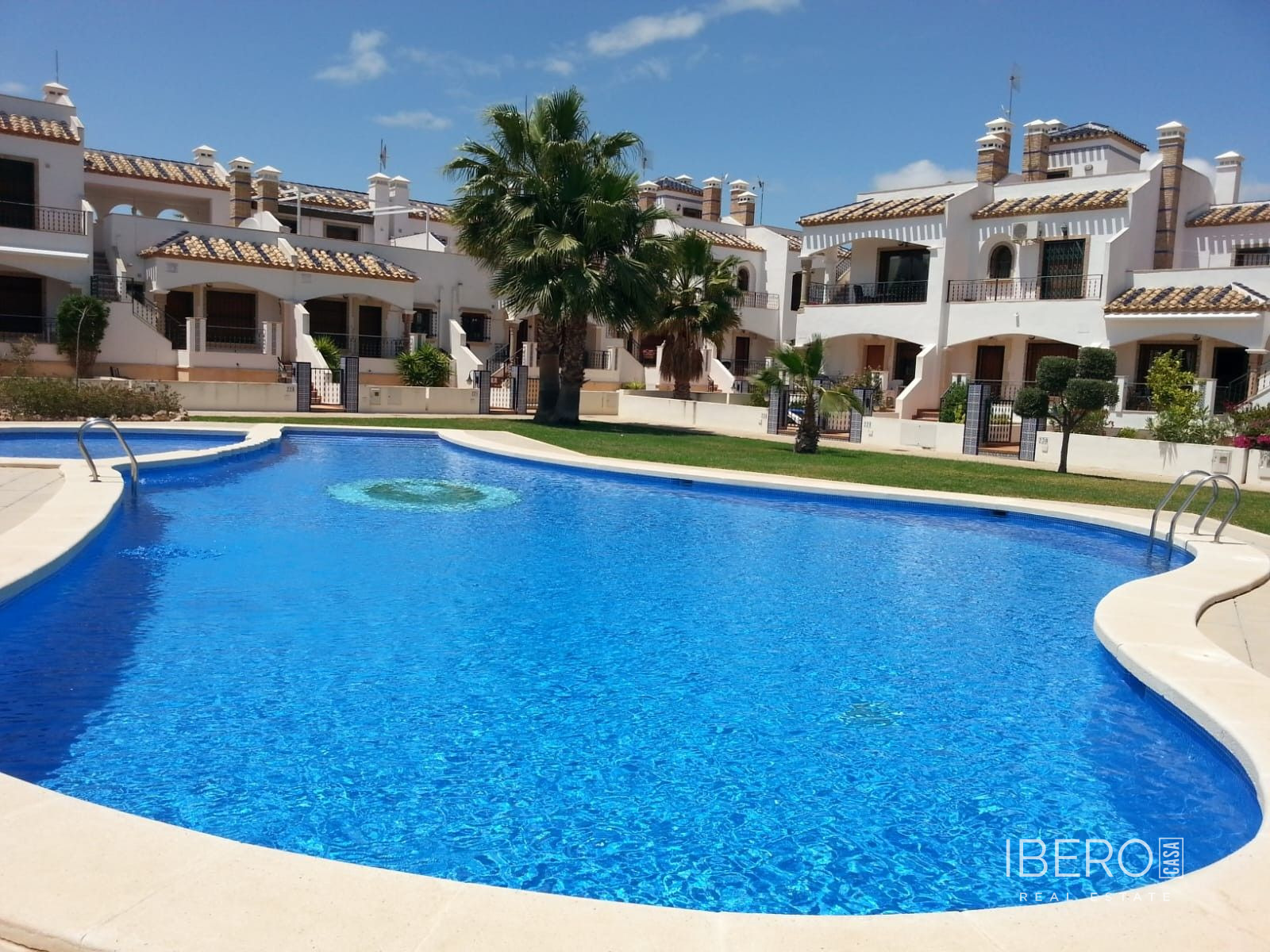 Casa de 2 dormitorios con terraza en la azotea, Villamartin