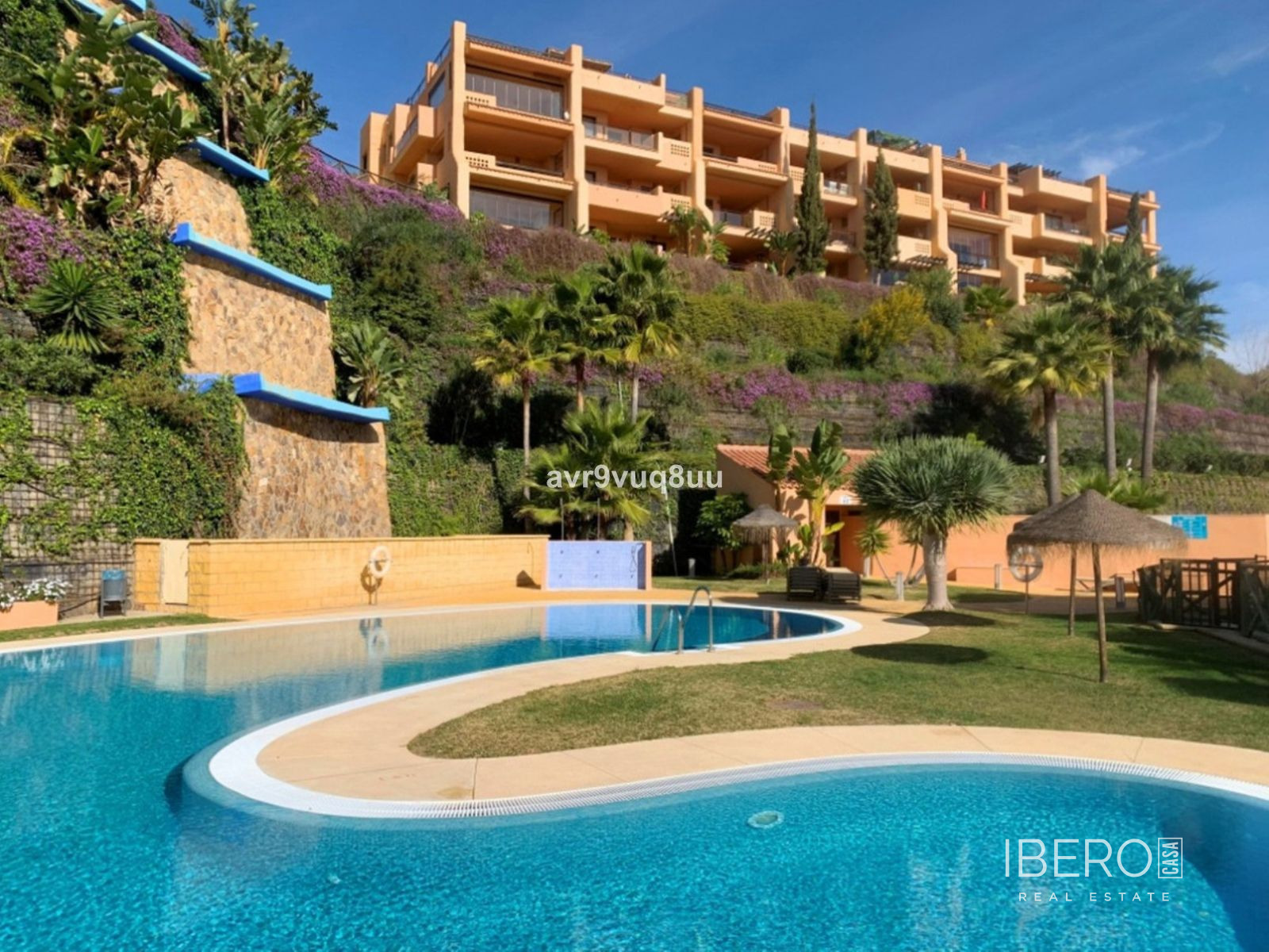 Apartmán se 2 ložnicemi a výhledem na moře, Calanova Golf