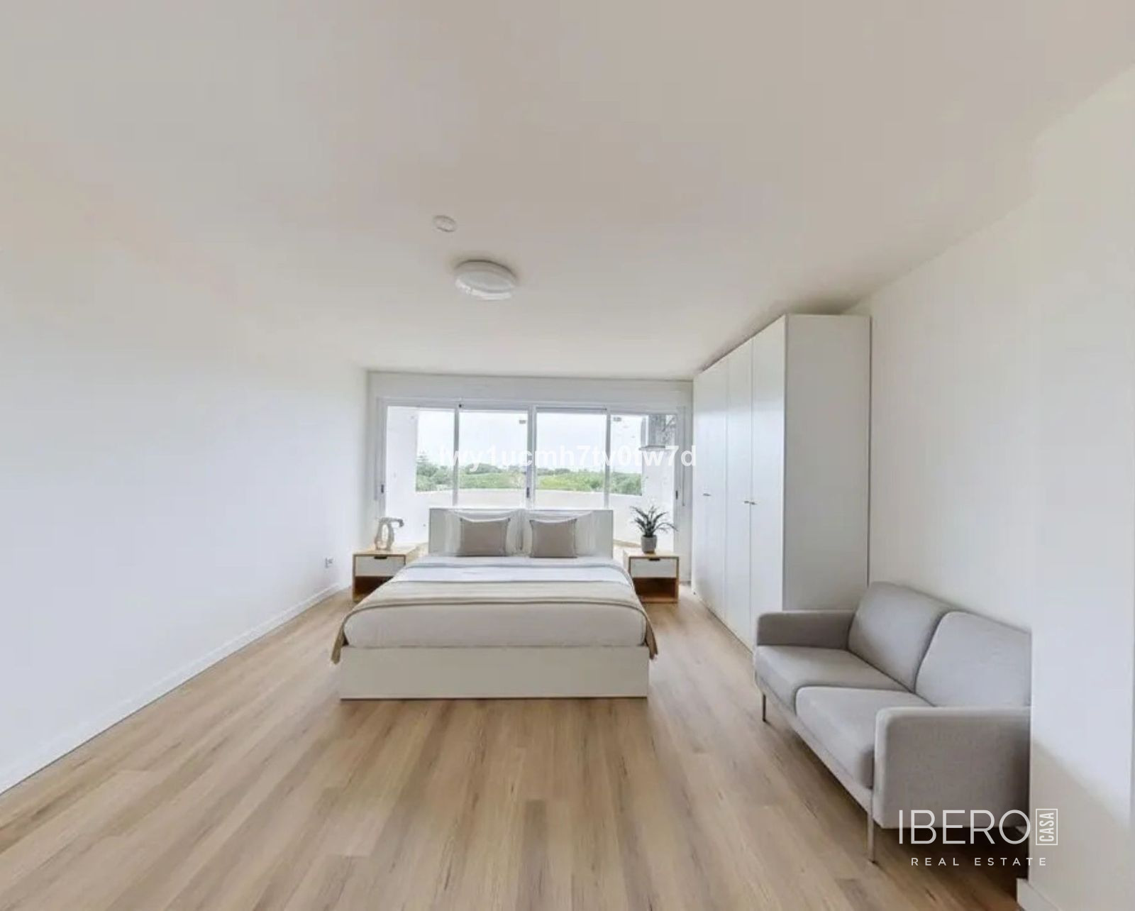 Zrekonstruovaný apartmán 52 m² s výhledem na moře, Marbella