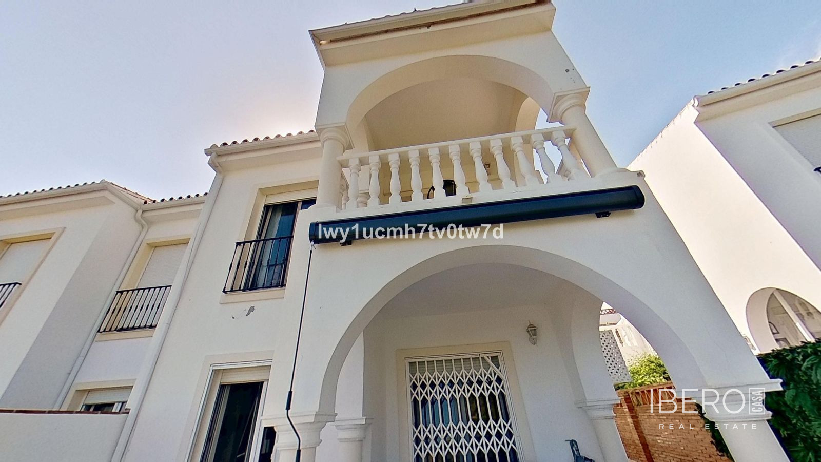 Zrekonstruovaný dům se 3 ložnicemi a výhledem na moře, Mijas