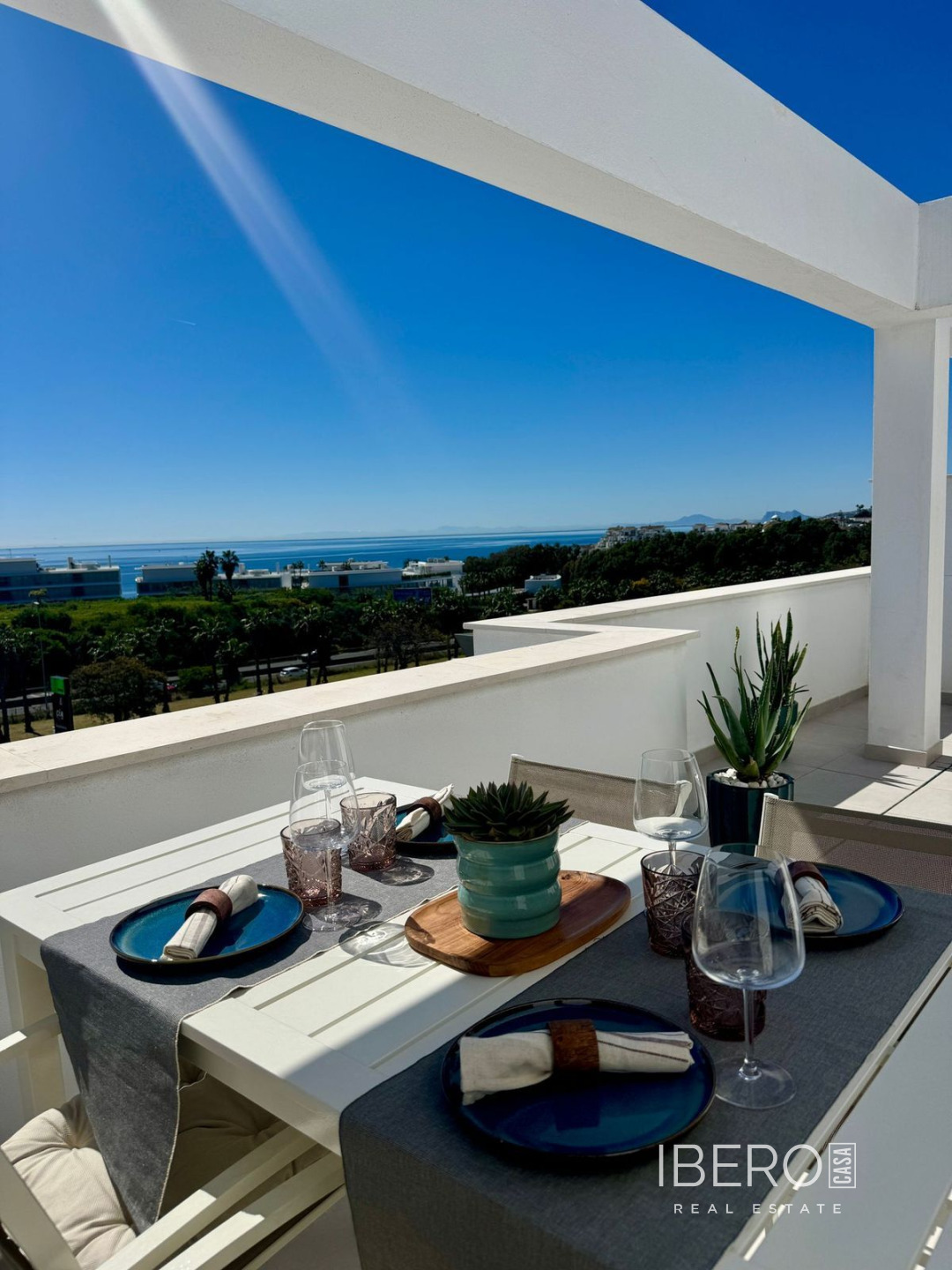 Nový apartmán se 2 ložnicemi a výhledem na moře, Estepona