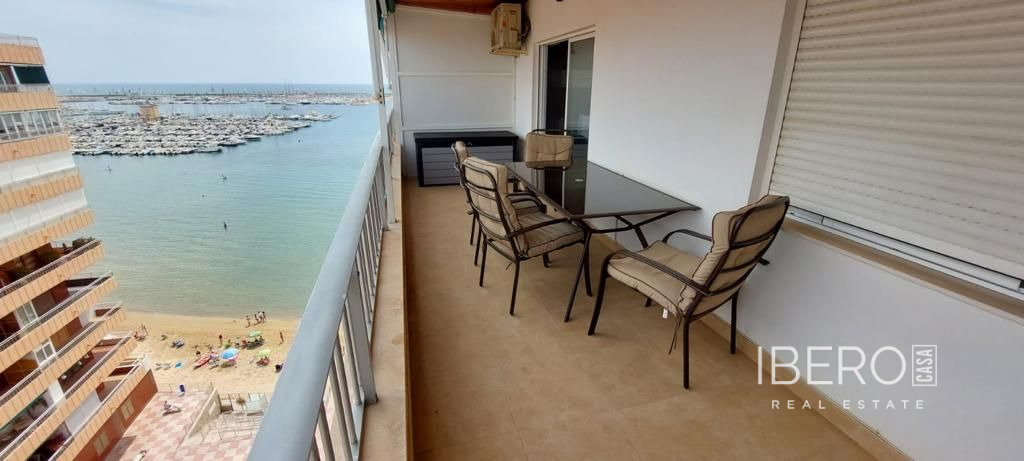 Zrekonstruovaný apartmán se 3 ložnicemi a výhledem na moře, Torrevieja