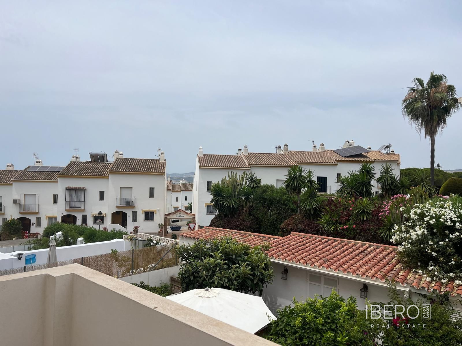 Zrekonstruovaný apartmán se 3 ložnicemi kousek od mariny, Estepona