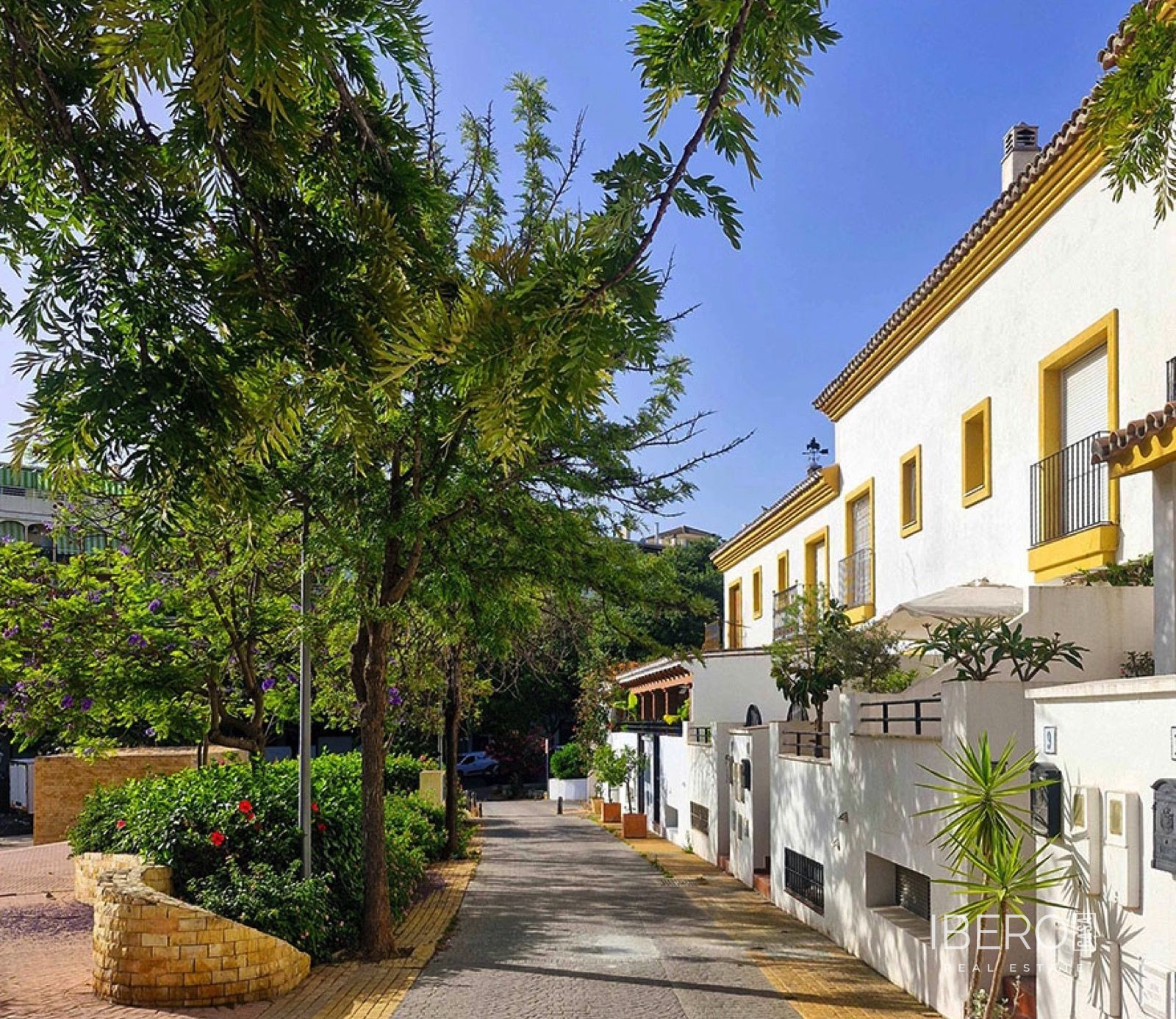 Dům se 4 ložnicemi kousek od mariny, Estepona