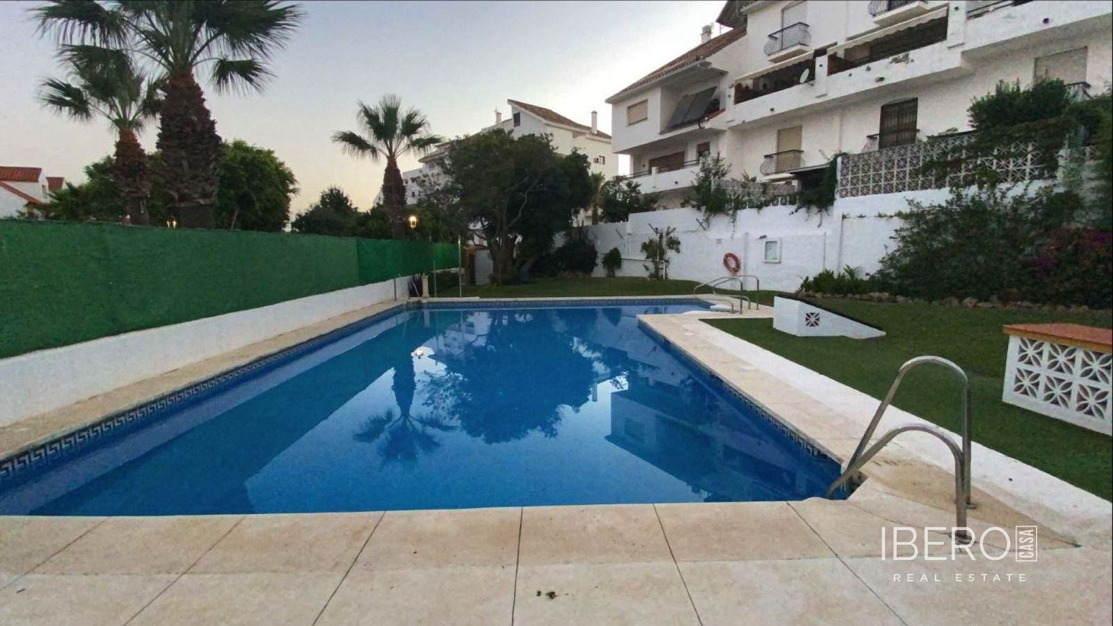 Dům se 4 ložnicemi kousek od mariny, Estepona