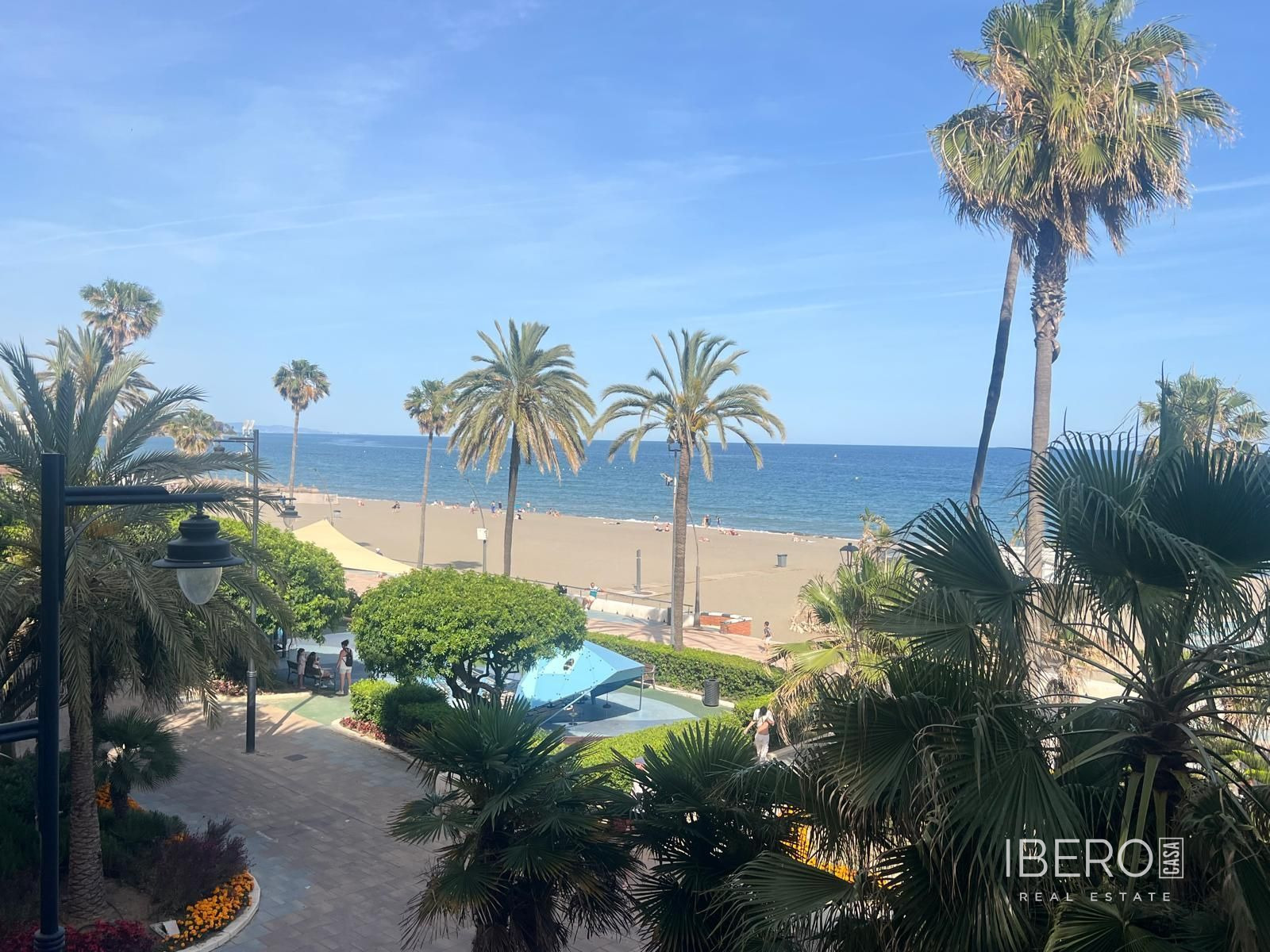 Zrekonstruovaný apartmán se 3 ložnicemi a výhledem na moře, Estepona