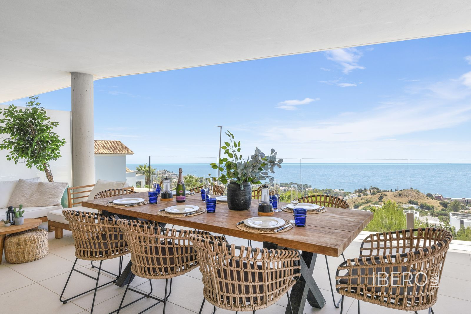 Nový apartmán se 2 ložnicemi a výhledem na moře, Benalmadena