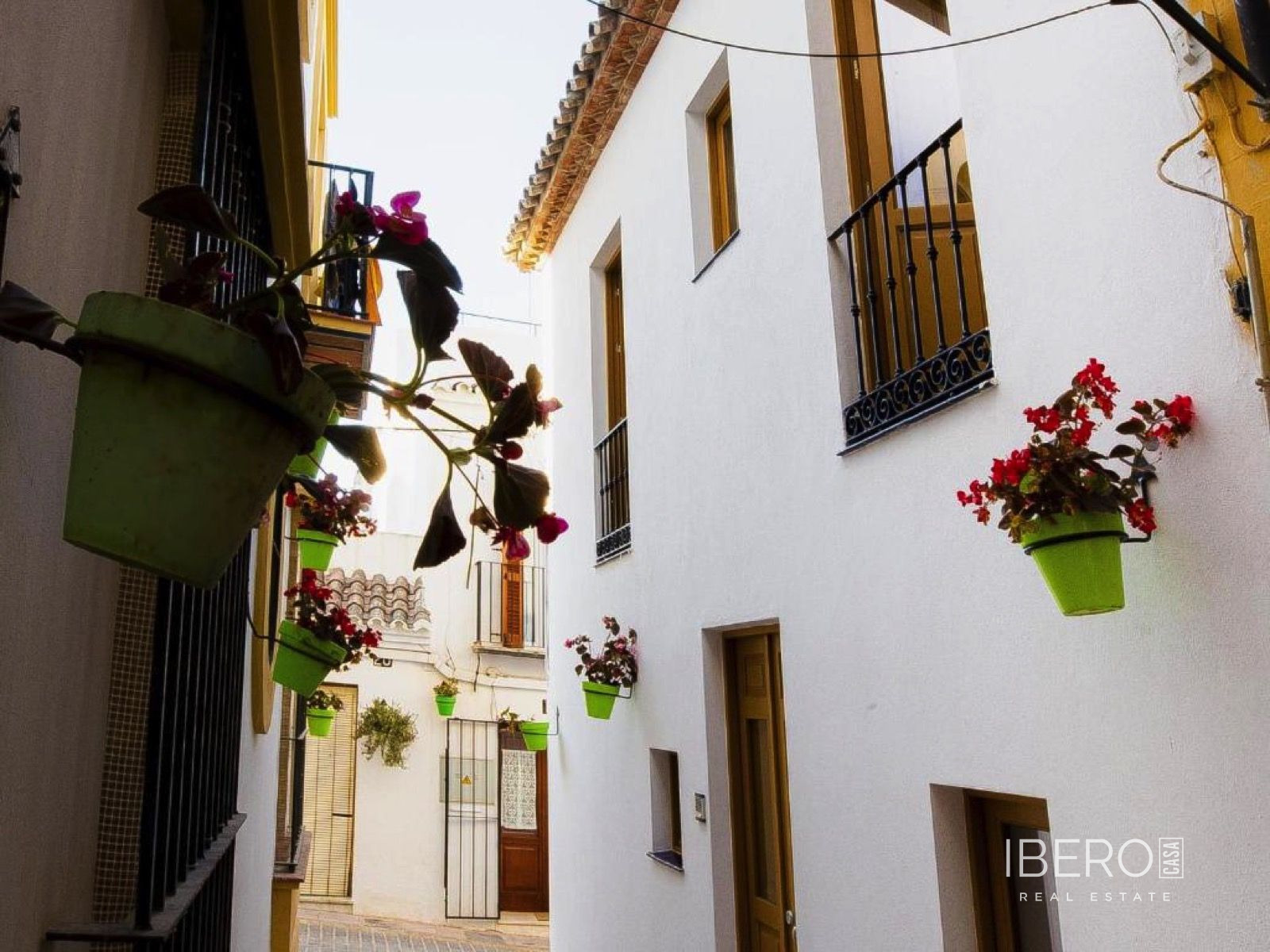 Zrekonstruovaný apartmán se 2 ložnicemi kousek od mariny, Estepona